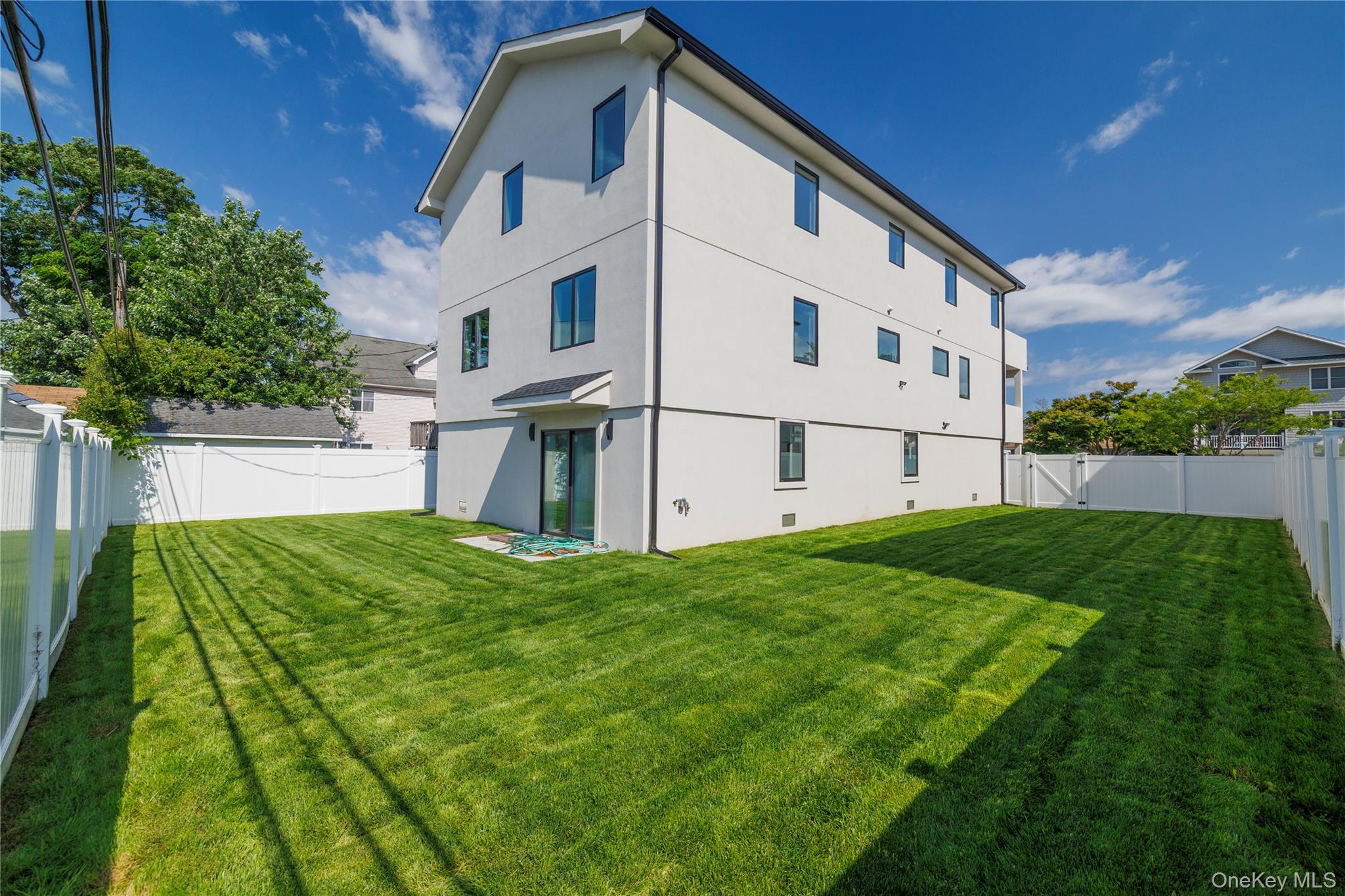 344 E Fulton Street, Long Beach, NY 11561