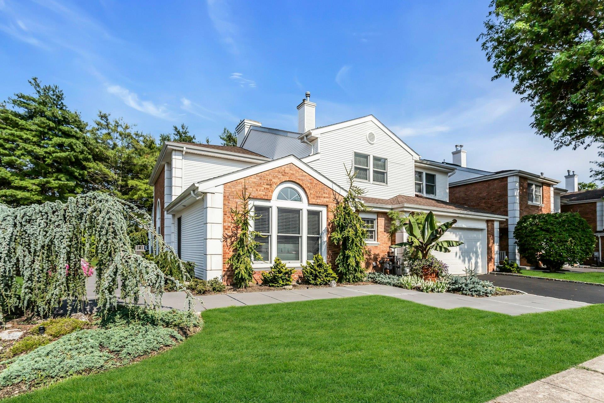 65 Hamlet Drive # 65, Commack, NY 11725