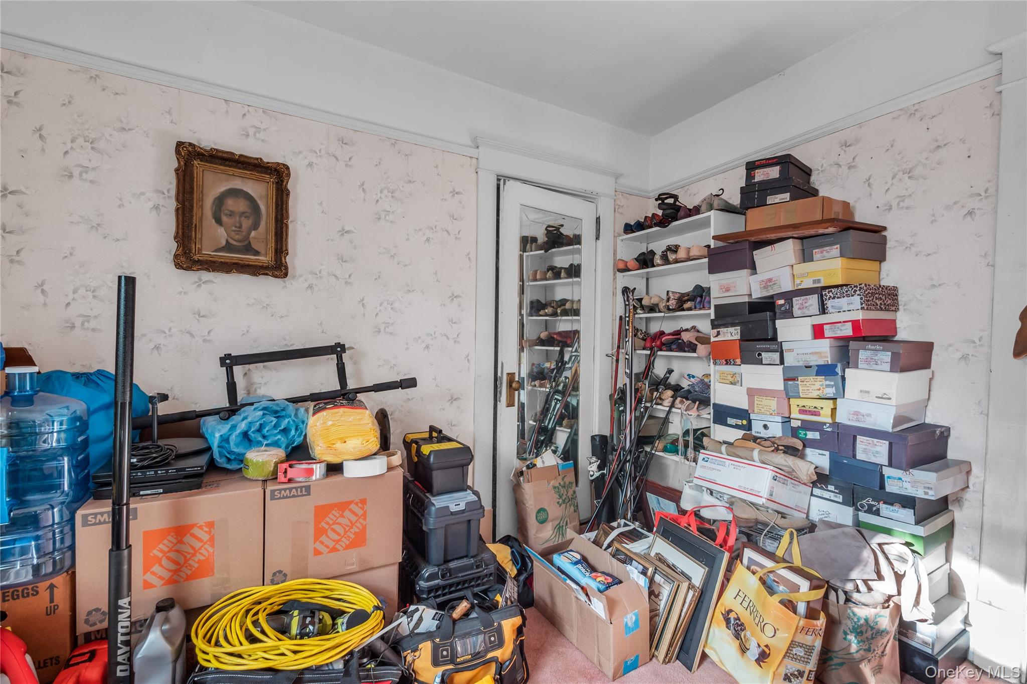 85 Robert Street, Patchogue, NY 11772