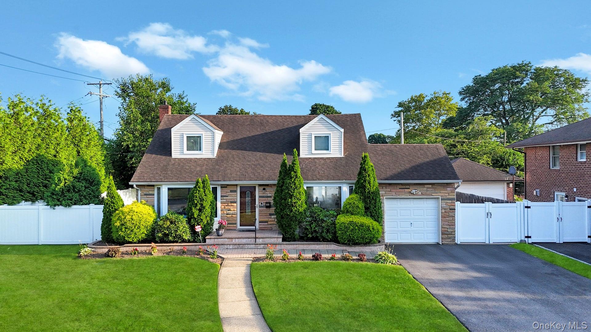 115 Birchwood Park Drive, Syosset, NY 11791