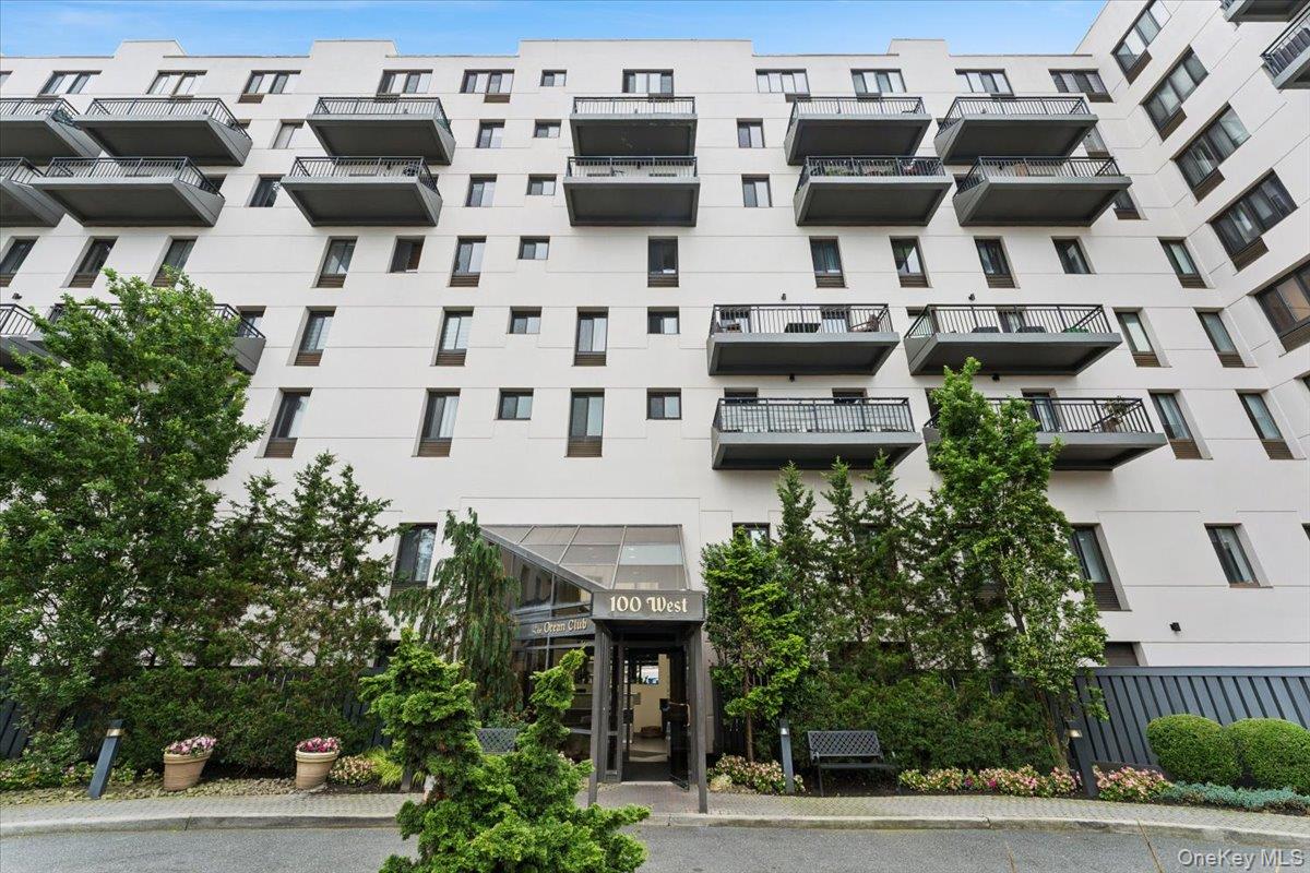 100 W Broadway # 7BB, Long Beach, NY 11561