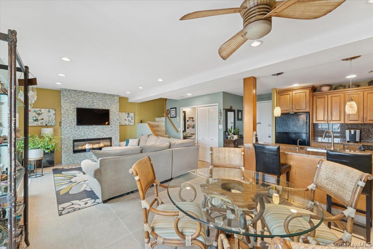 100 W Broadway # 7BB, Long Beach, NY 11561