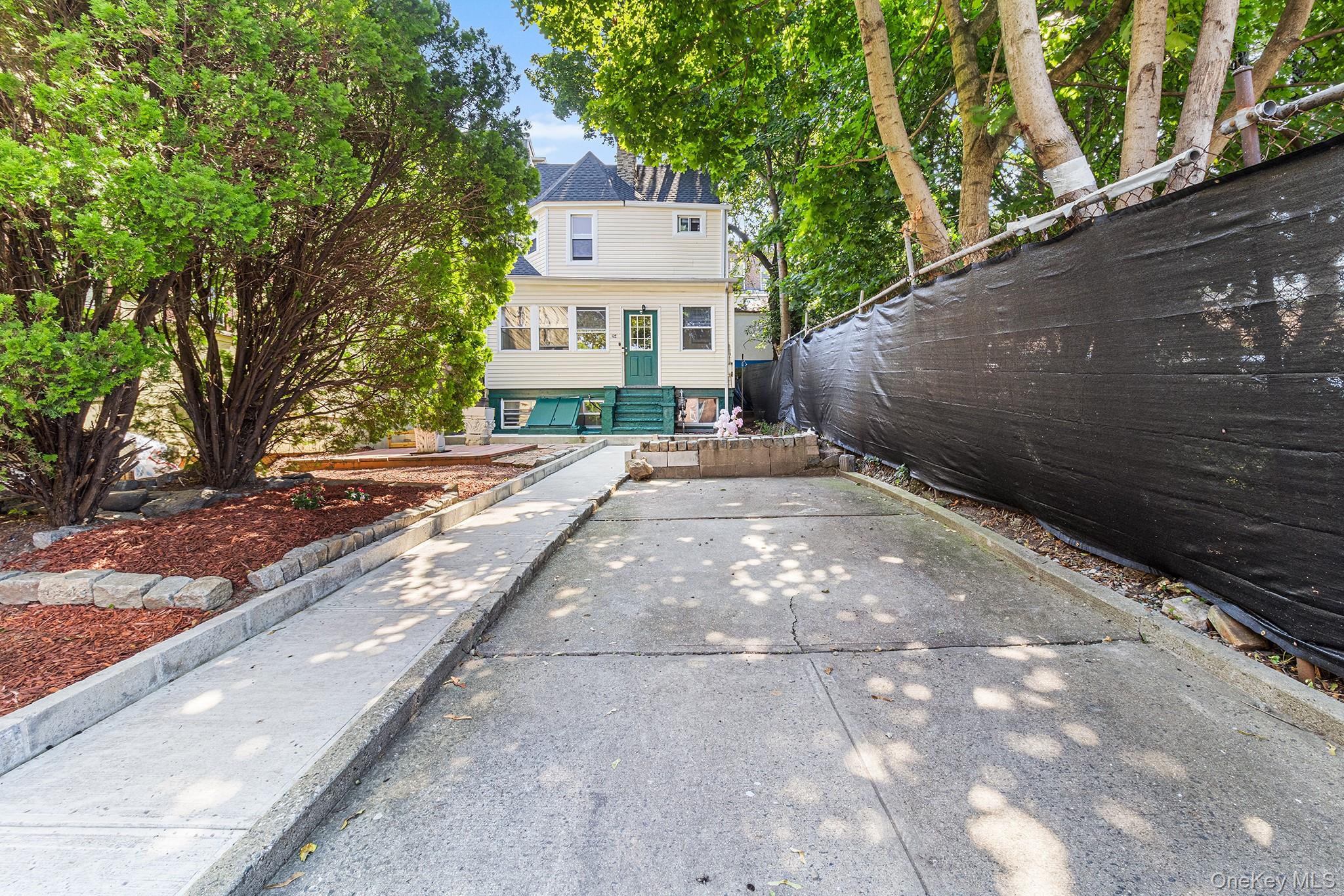 264 Woodworth Avenue, Yonkers, NY 10701