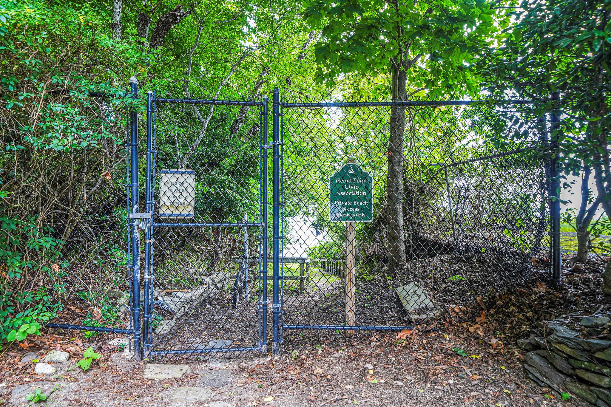 25 Cherry Lane, Wading River, NY 11792