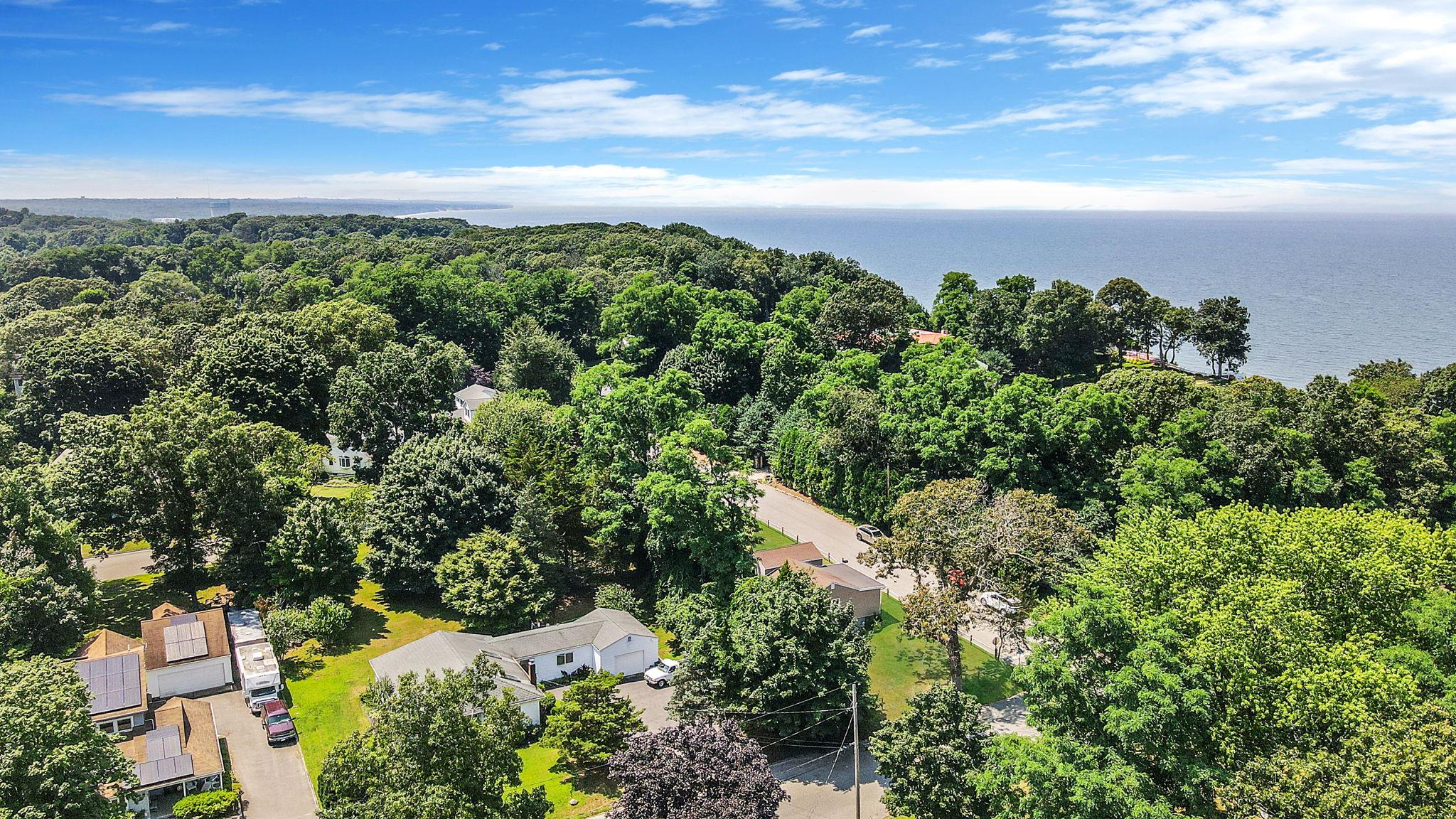 25 Cherry Lane, Wading River, NY 11792