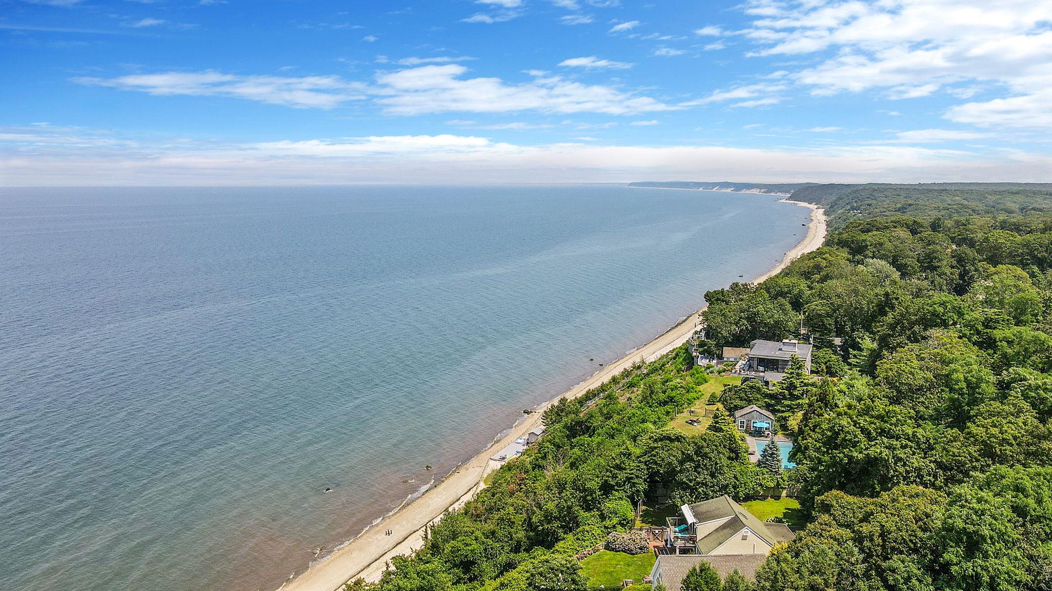 25 Cherry Lane, Wading River, NY 11792