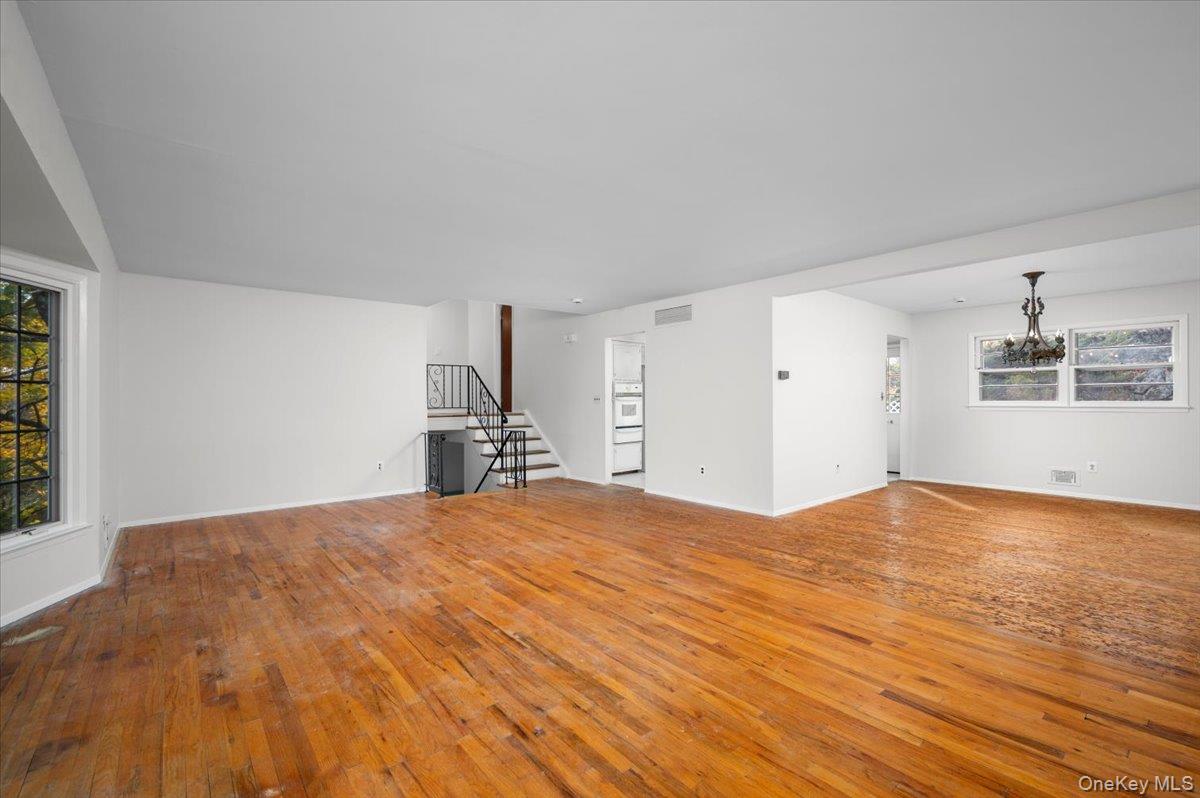 244 Mount Hope Boulevard, Hastings-on-Hudson, NY 10706