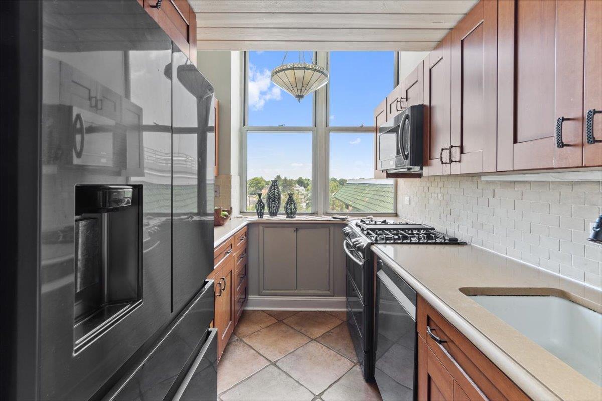 1 Landmark Square # 613, Port Chester, NY 10573