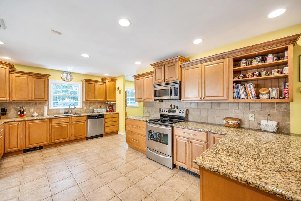 64 Rockaway Street, Islip Terrace, NY 11752