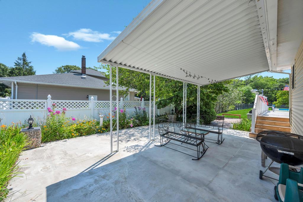 64 Rockaway Street, Islip Terrace, NY 11752