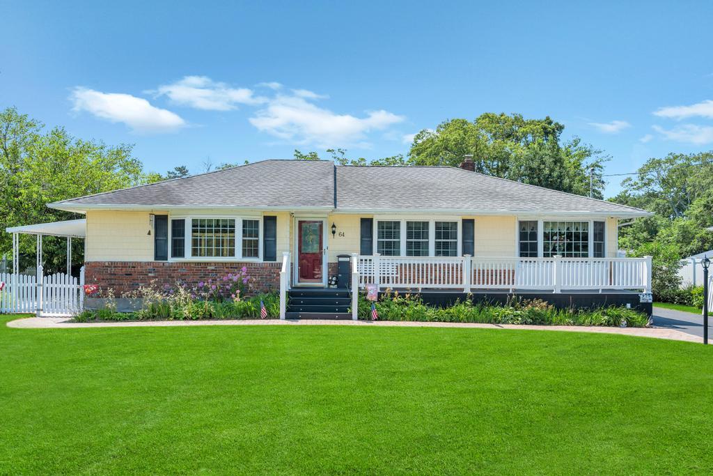 64 Rockaway Street, Islip Terrace, NY 11752