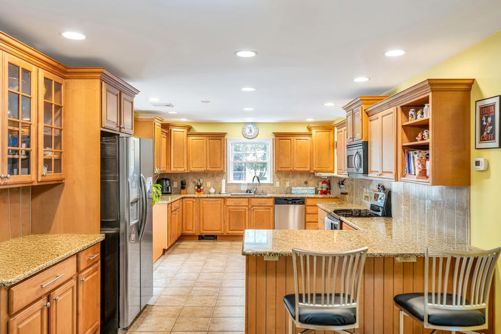 64 Rockaway Street, Islip Terrace, NY 11752