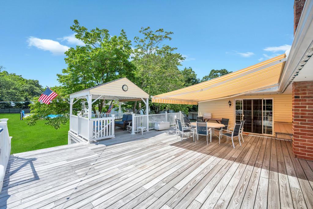 64 Rockaway Street, Islip Terrace, NY 11752