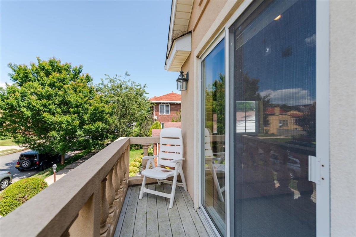 40 E Penn Street, Long Beach, NY 11561