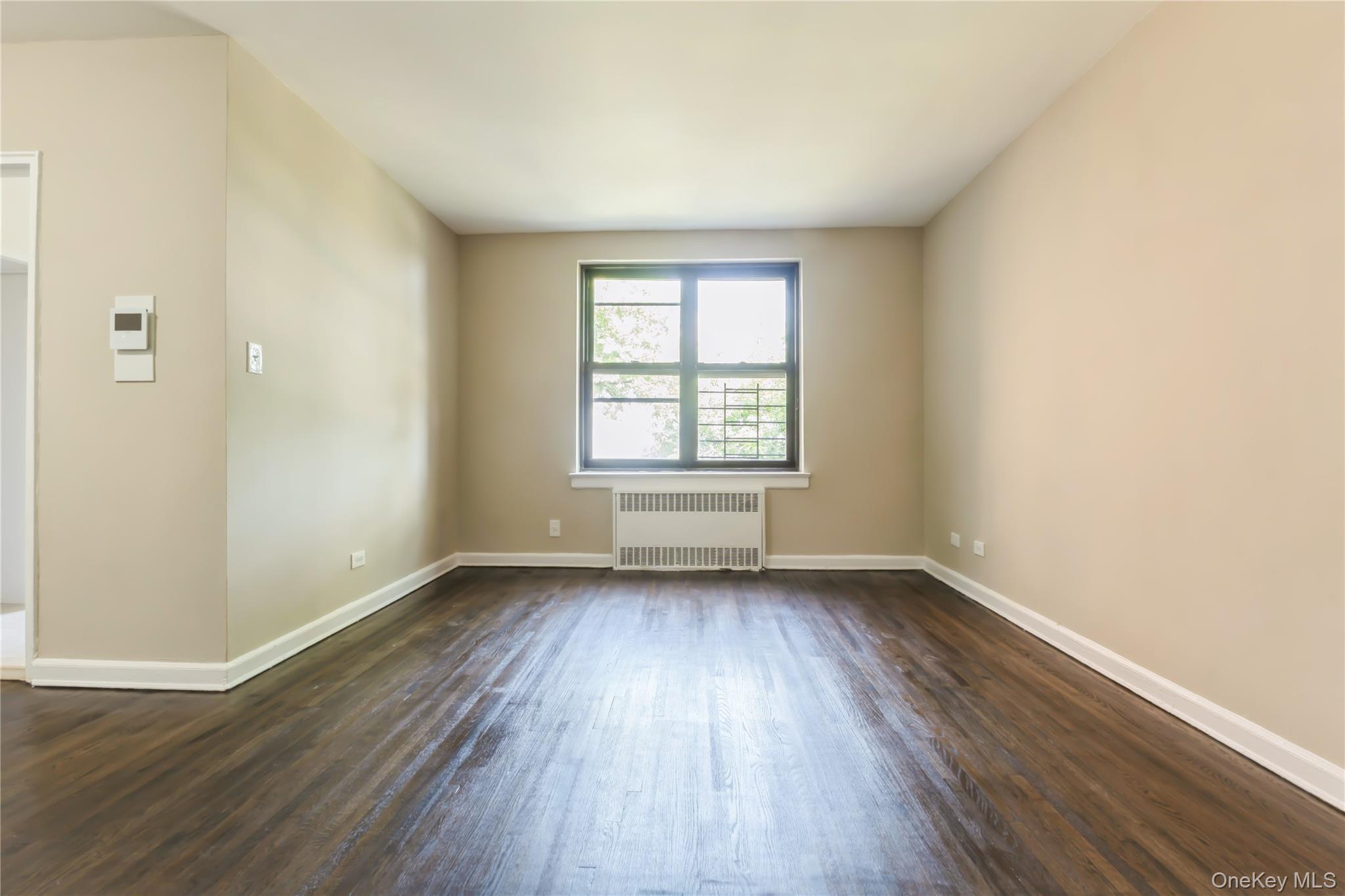 112-24 Northern Boulevard # 2E, Corona, NY 11368