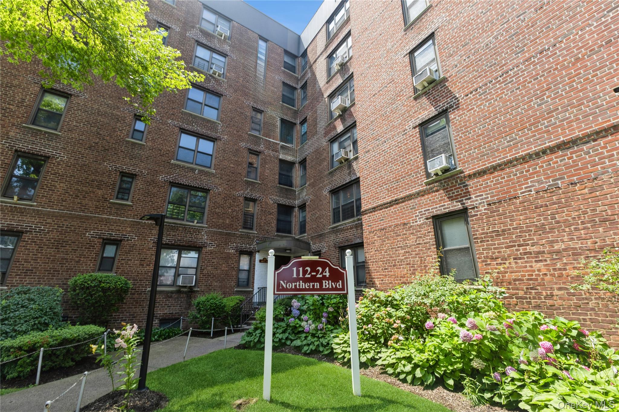 112-24 Northern Boulevard # 2E, Corona, NY 11368