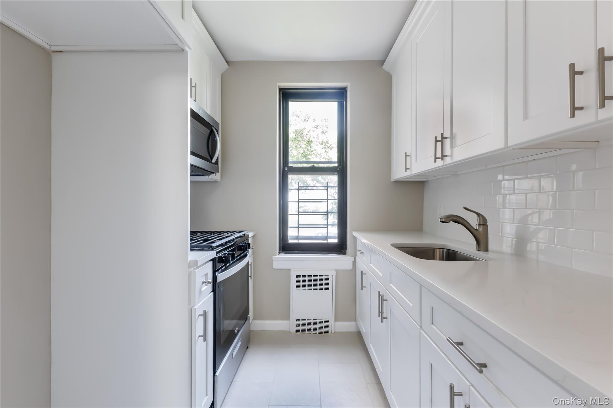 112-24 Northern Boulevard # 2E, Corona, NY 11368