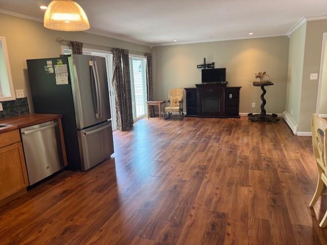 5 Franklin Road, Sound Beach, NY 11789