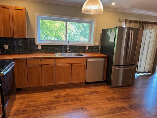 5 Franklin Road, Sound Beach, NY 11789