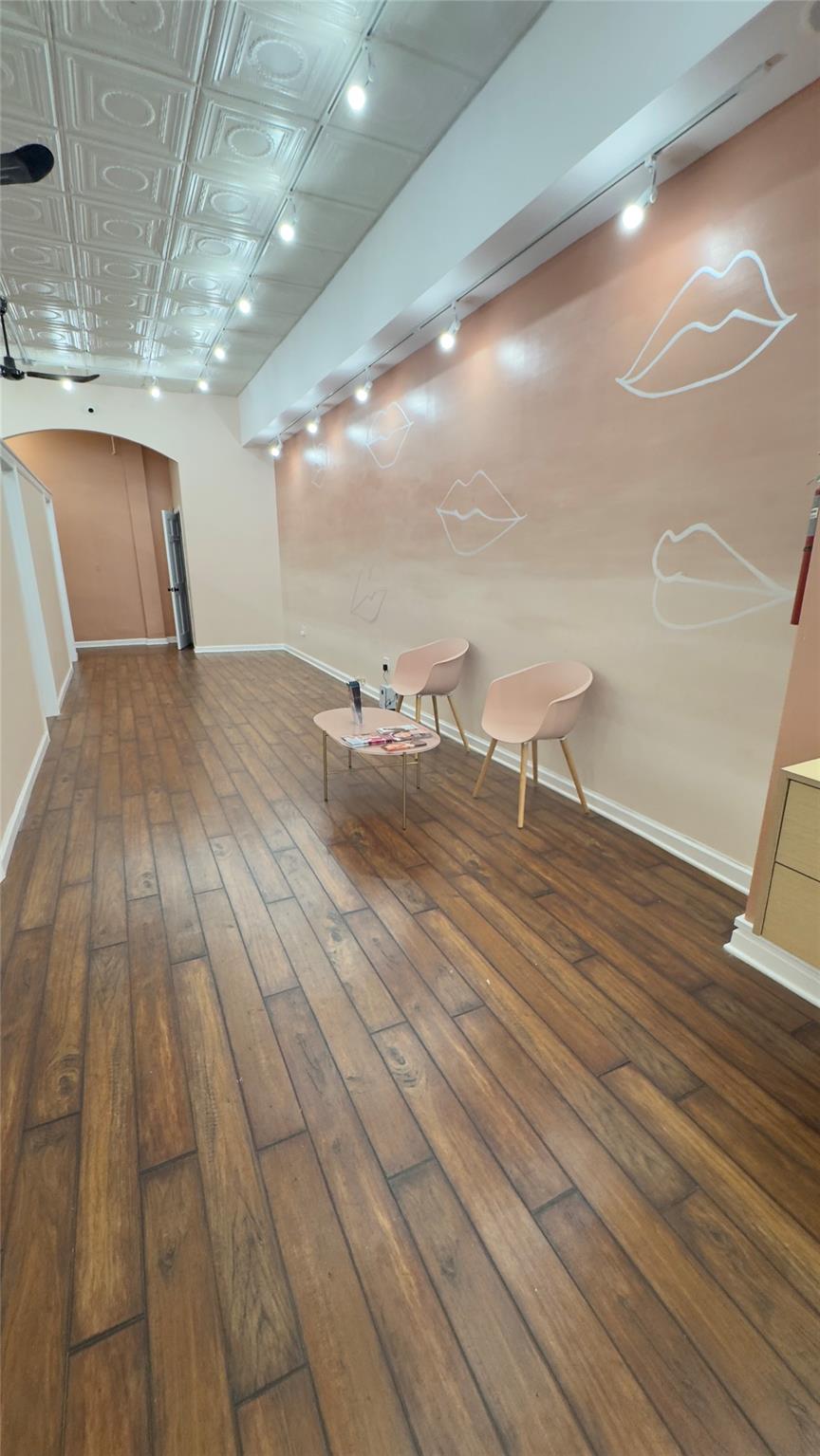 754 manhattan avenue # store, Brooklyn, NY 11222