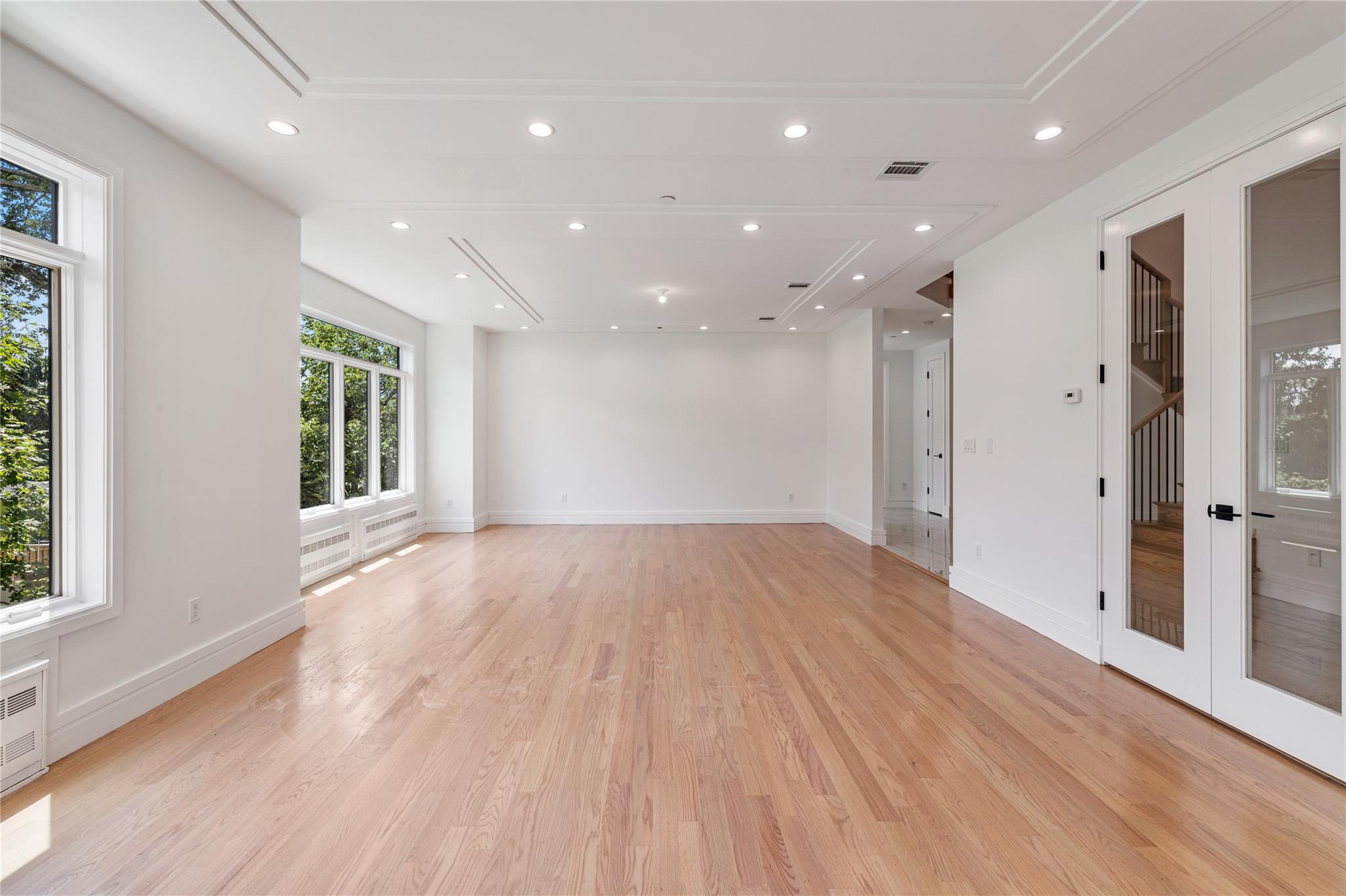 24 Suffern Place # 201, Monsey, NY 10952