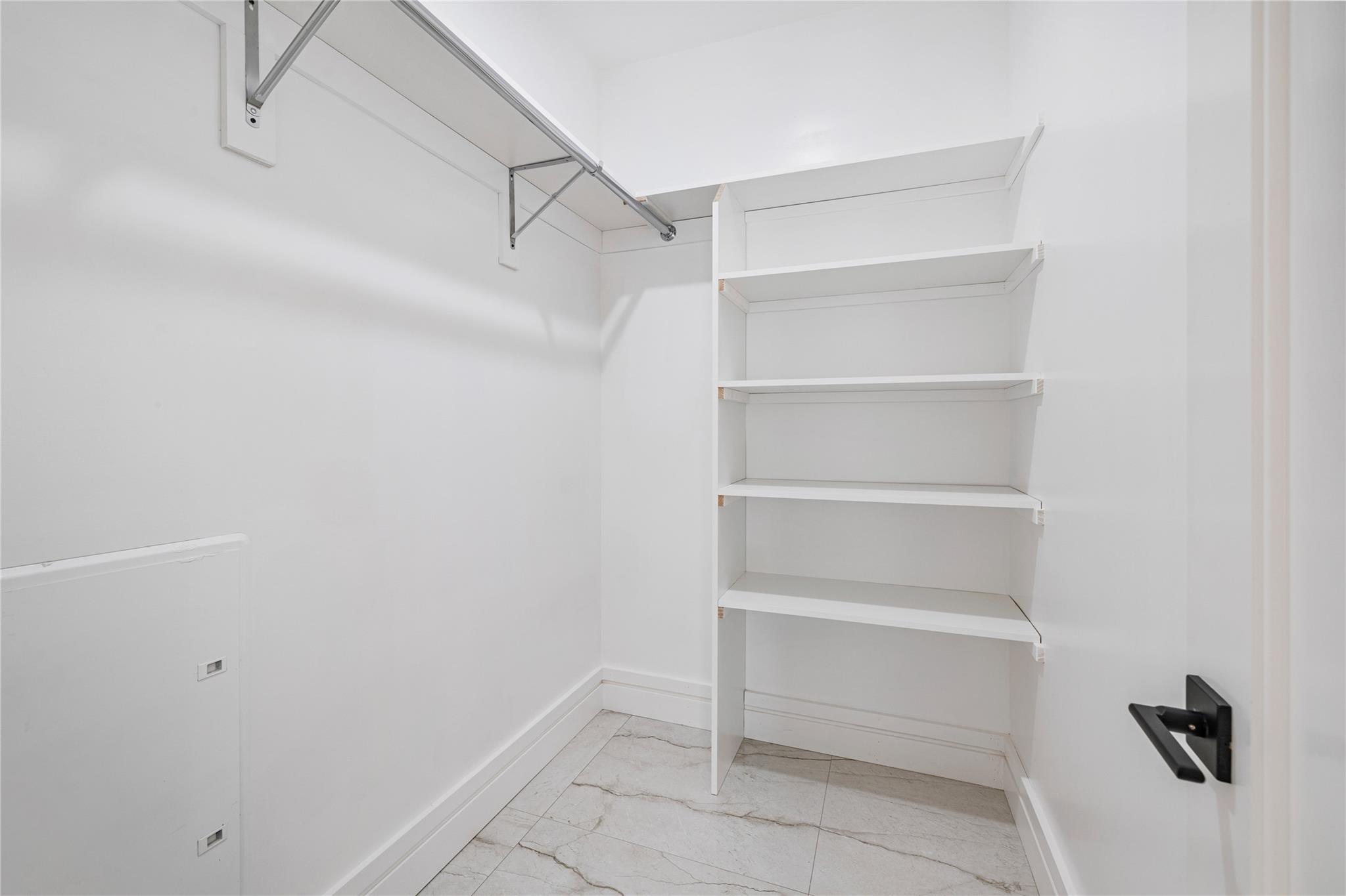 24 Suffern Place # 201, Monsey, NY 10952