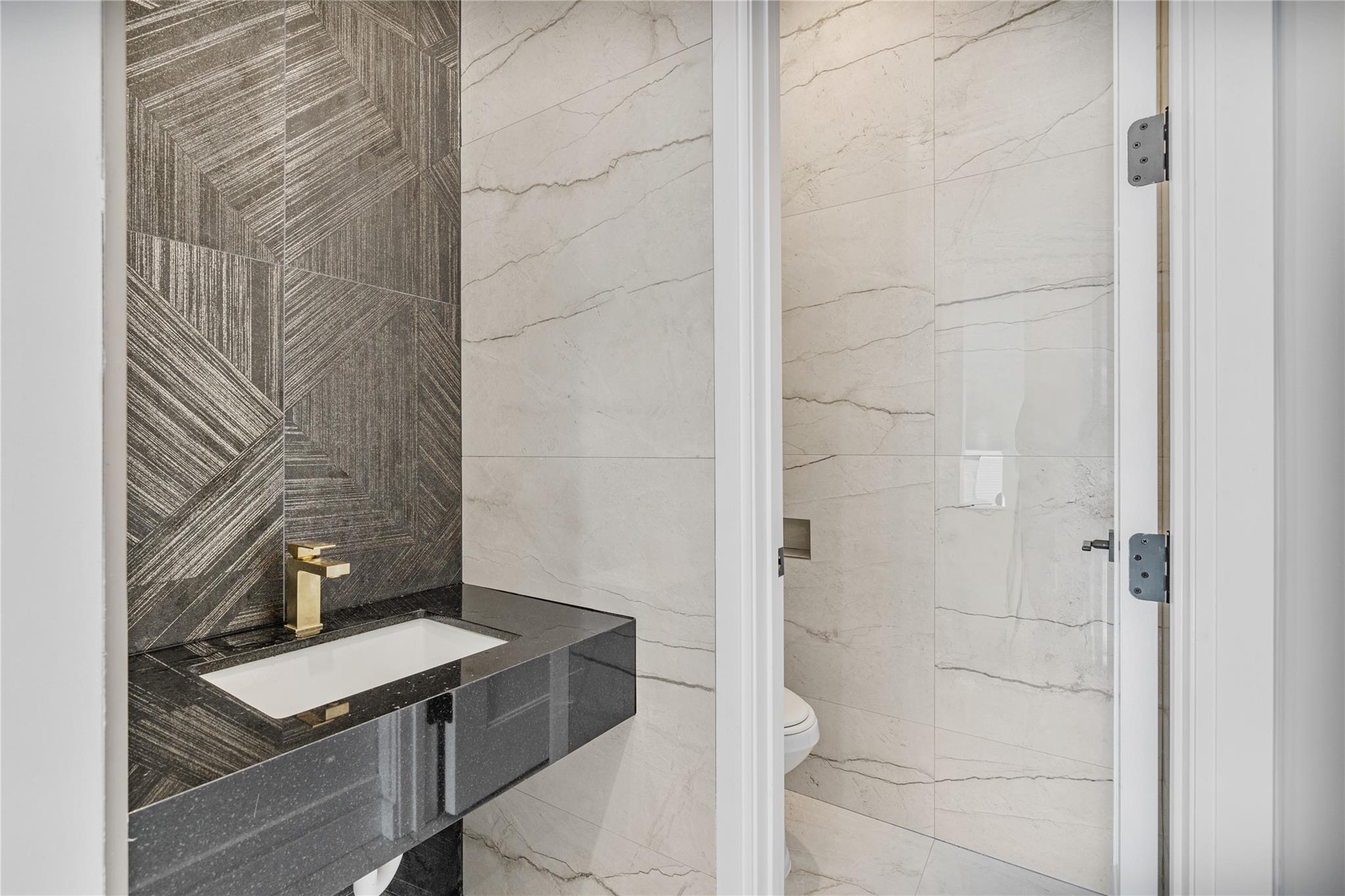 24 Suffern Place # 201, Monsey, NY 10952