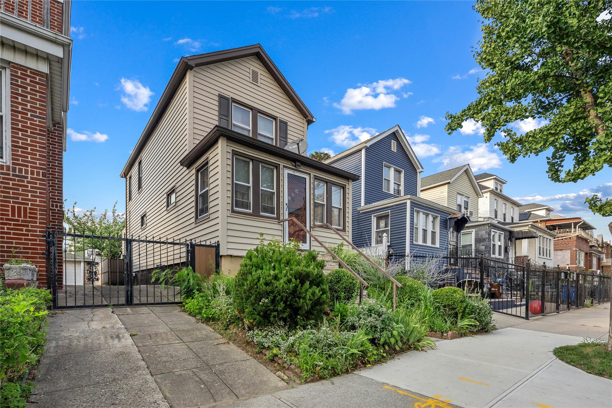 2121 Quimby Avenue, Bronx, NY 10473