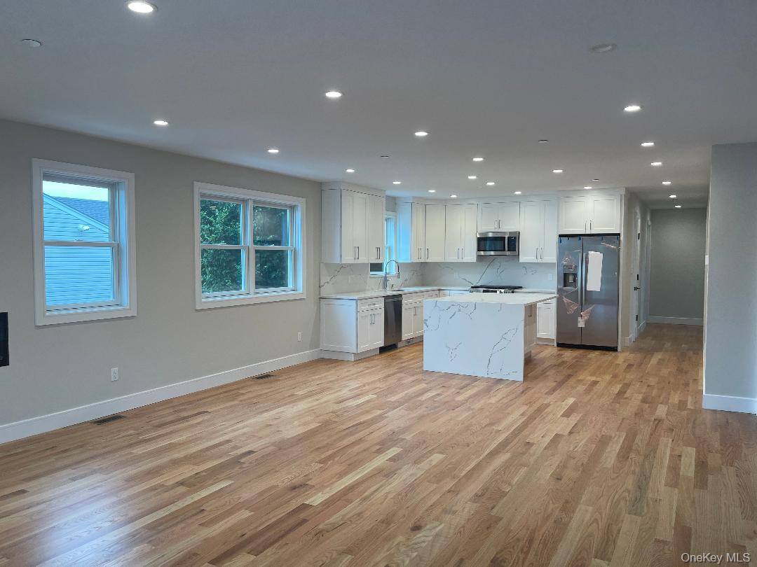 529 E Chester Street # Lower, Long Beach, NY 11561