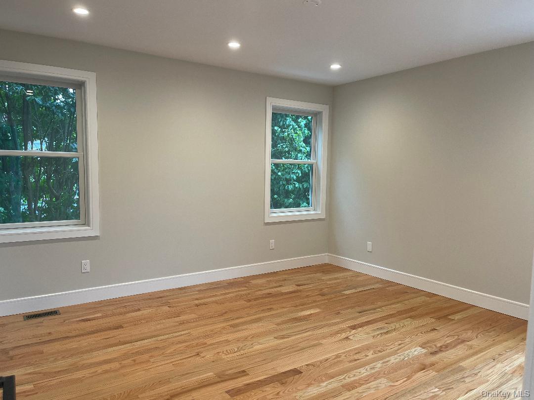 529 E Chester Street # Lower, Long Beach, NY 11561