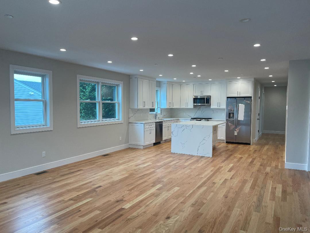 529 E Chester Street # Lower, Long Beach, NY 11561