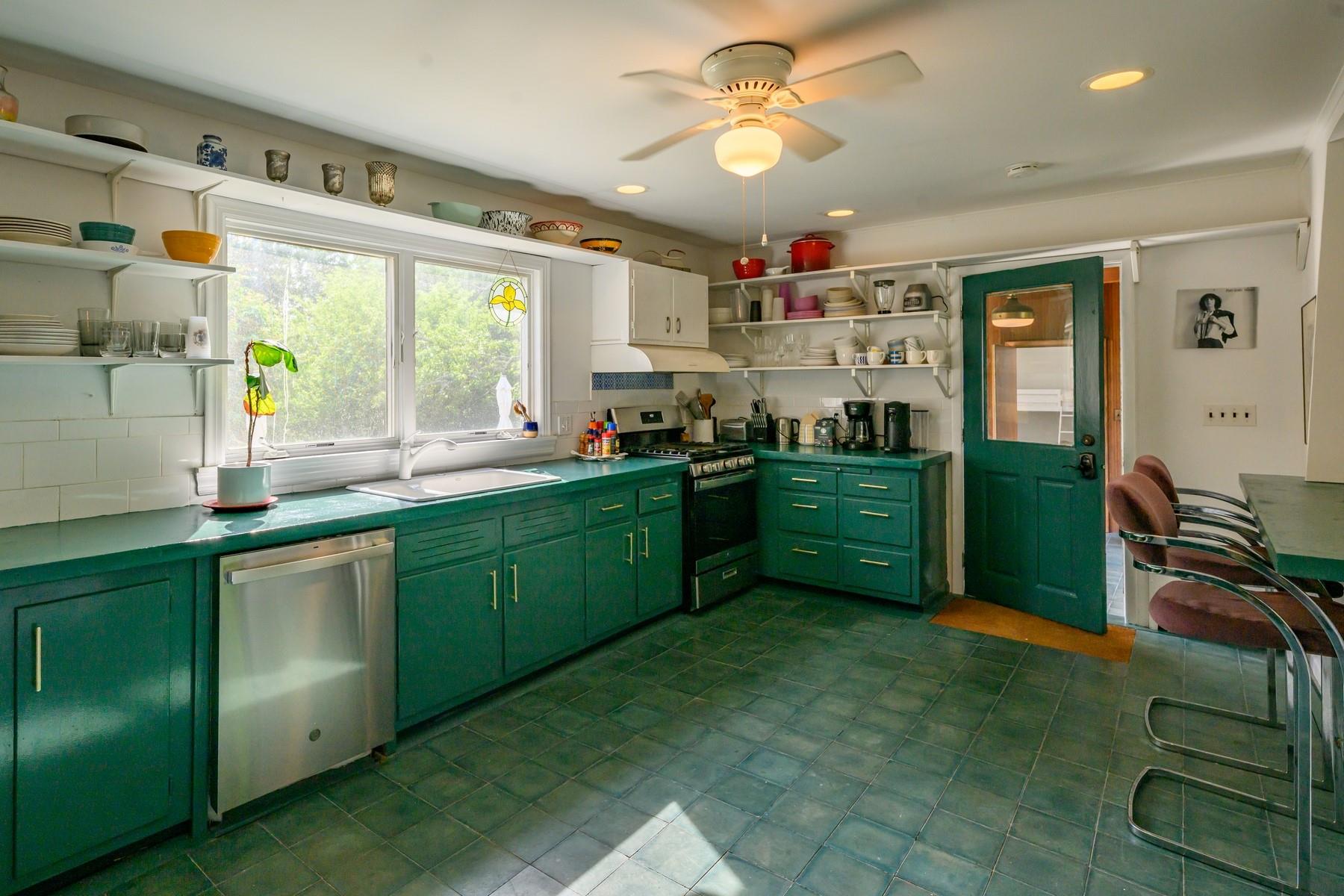 1111 Main Street, Greenport, NY 11944