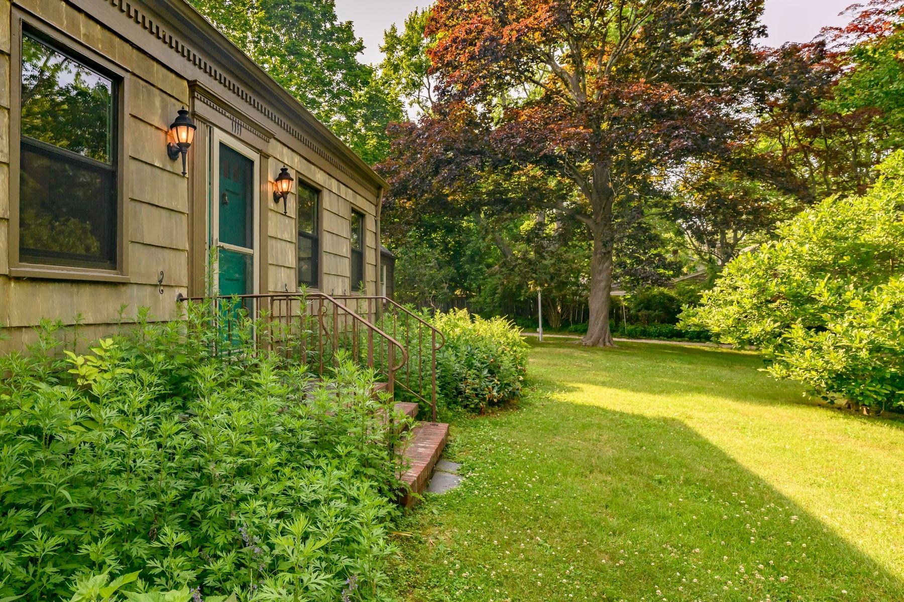 1111 Main Street, Greenport, NY 11944