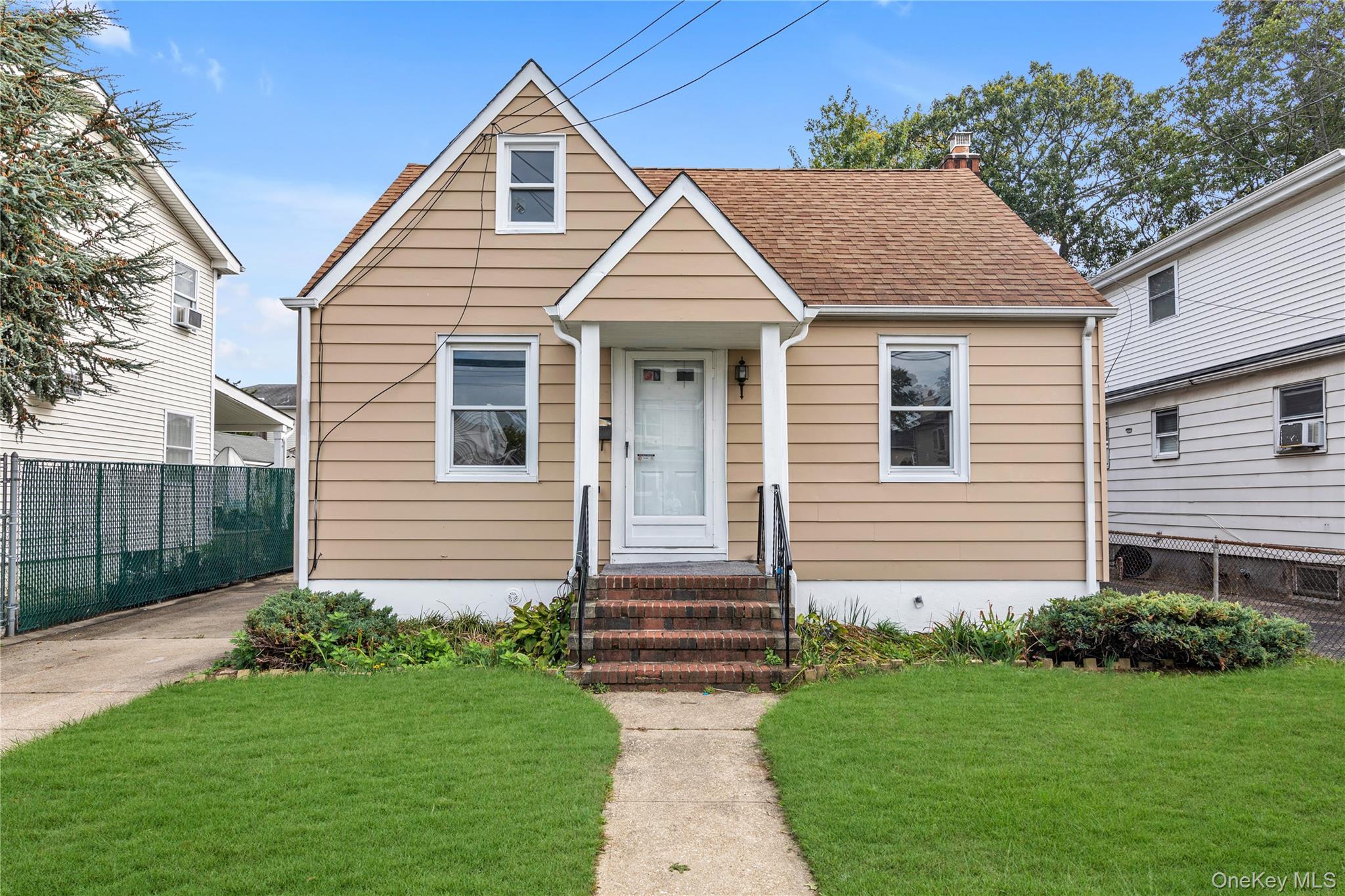 191 Litchfield Avenue, Elmont, NY 11003