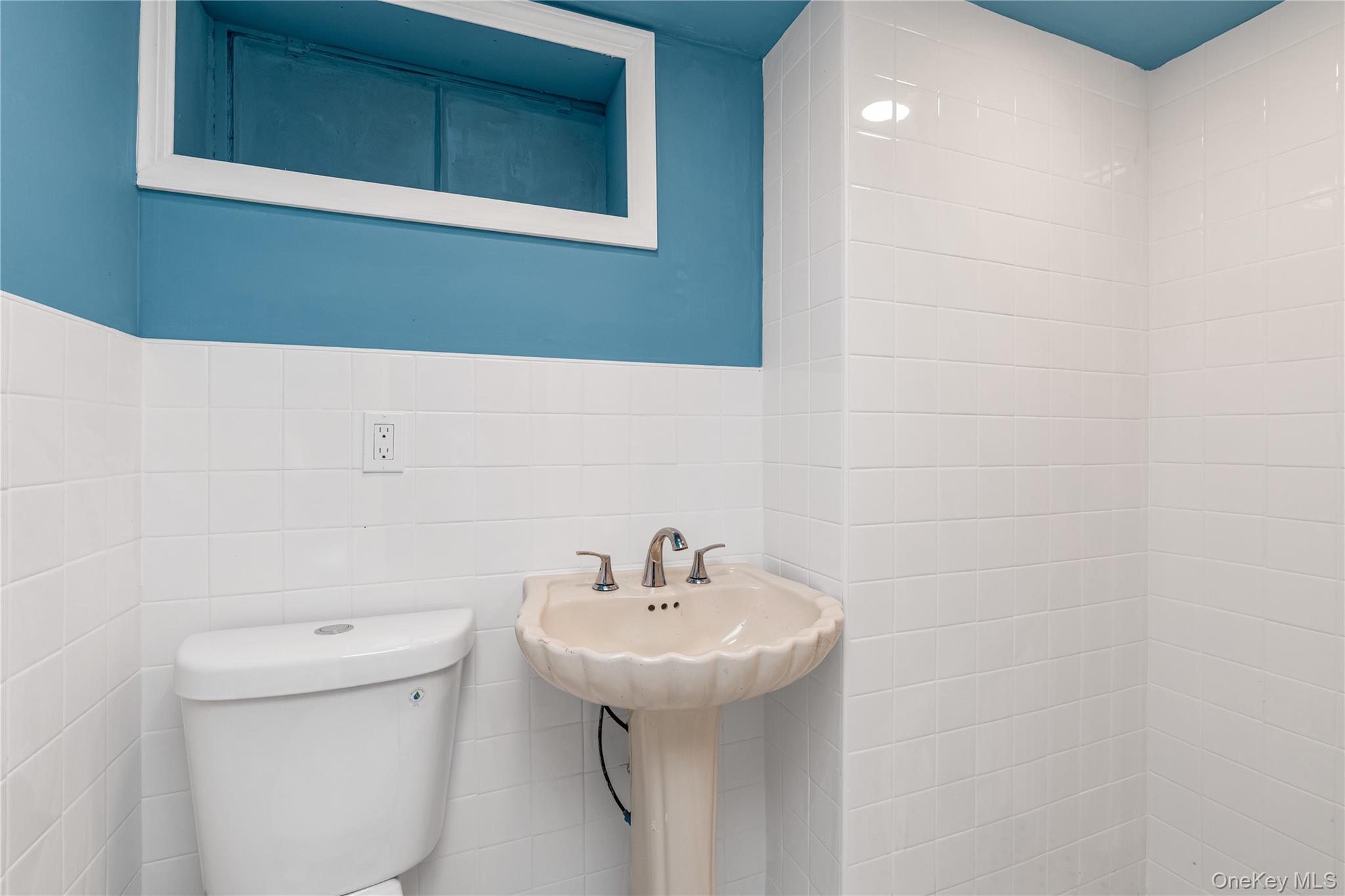 191 Litchfield Avenue, Elmont, NY 11003