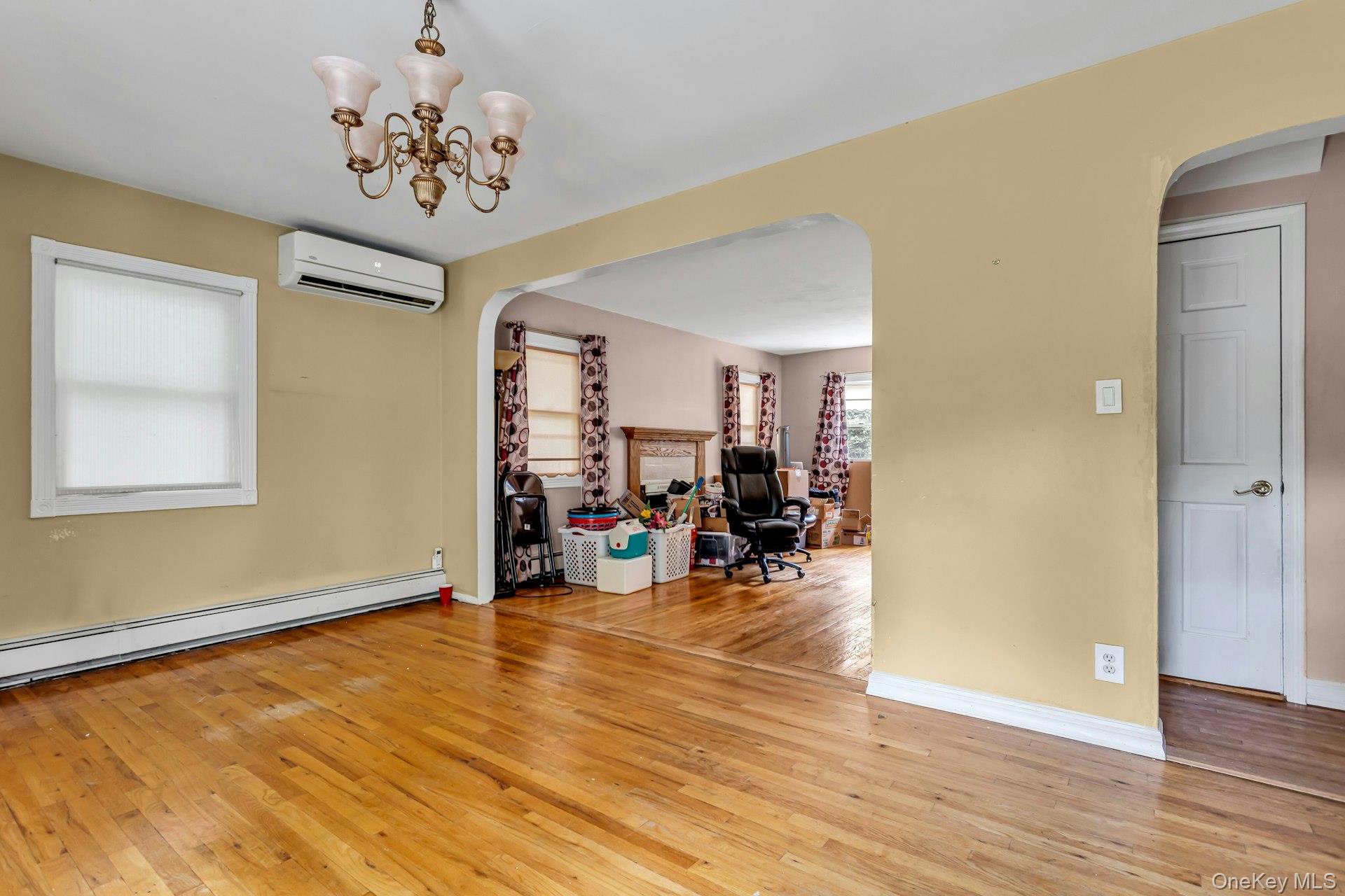 35 Willits Road, Glen Cove, NY 11542