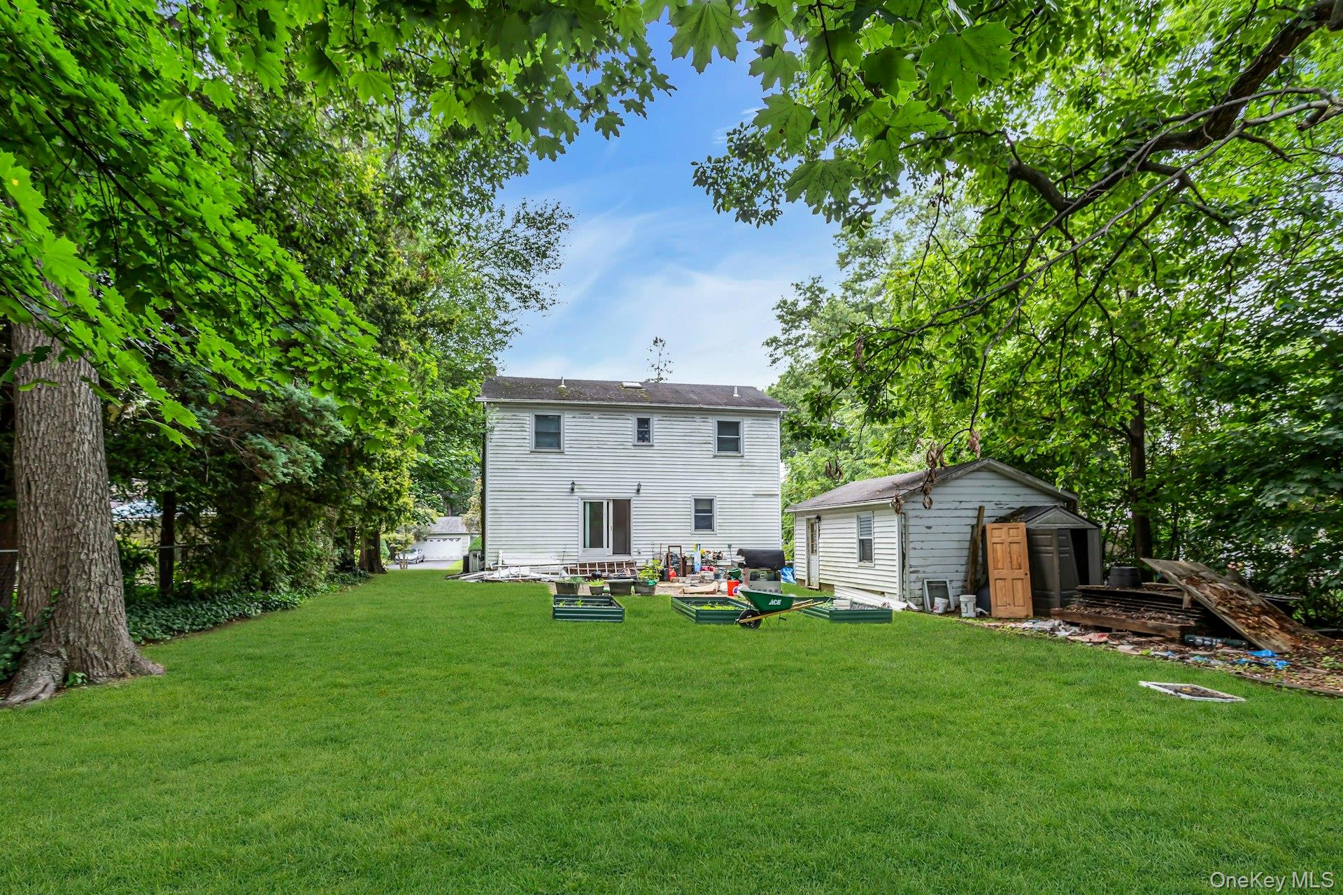 35 Willits Road, Glen Cove, NY 11542