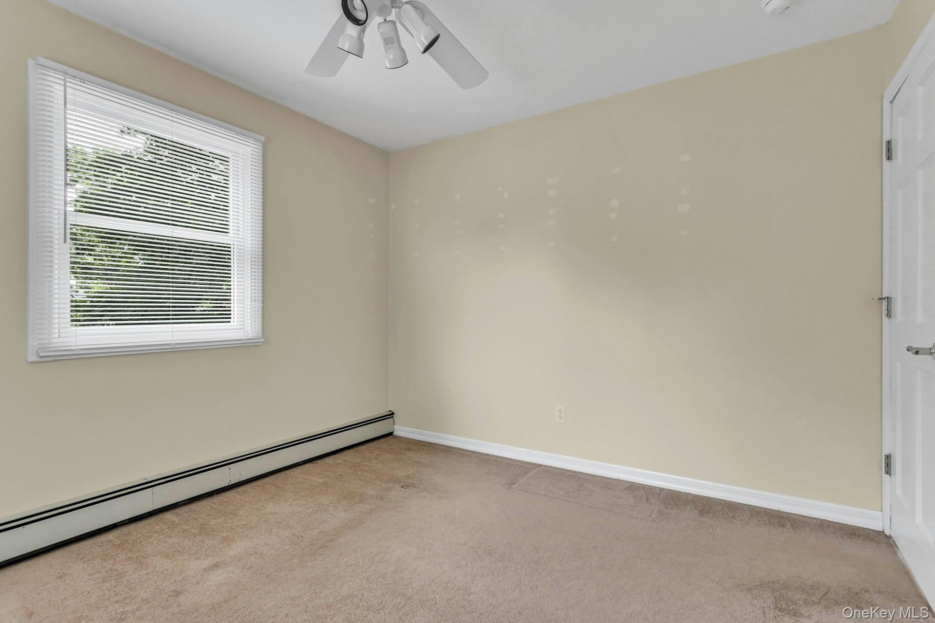 35 Willits Road, Glen Cove, NY 11542