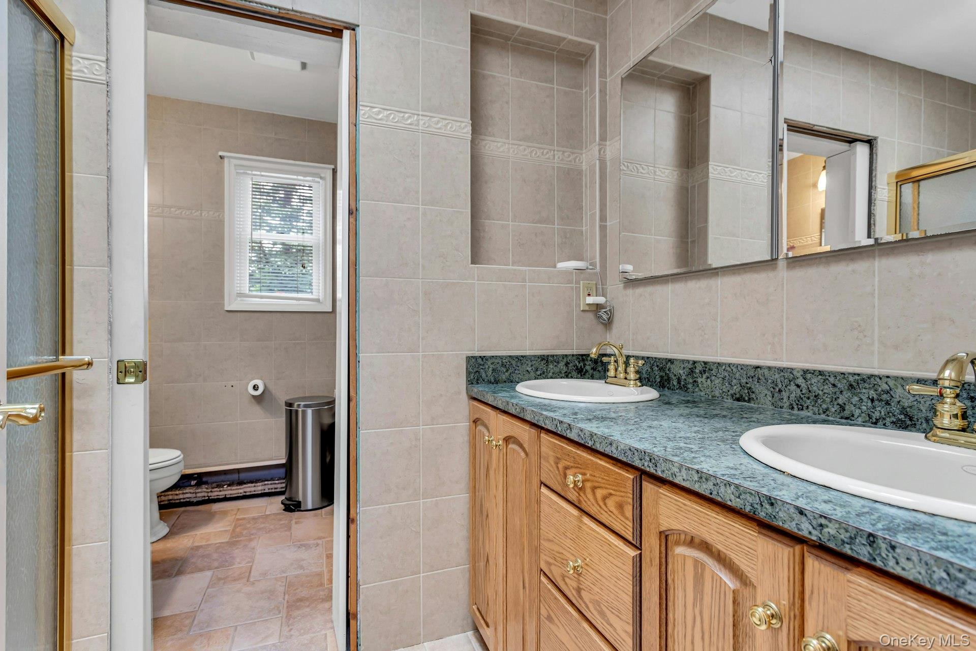 35 Willits Road, Glen Cove, NY 11542