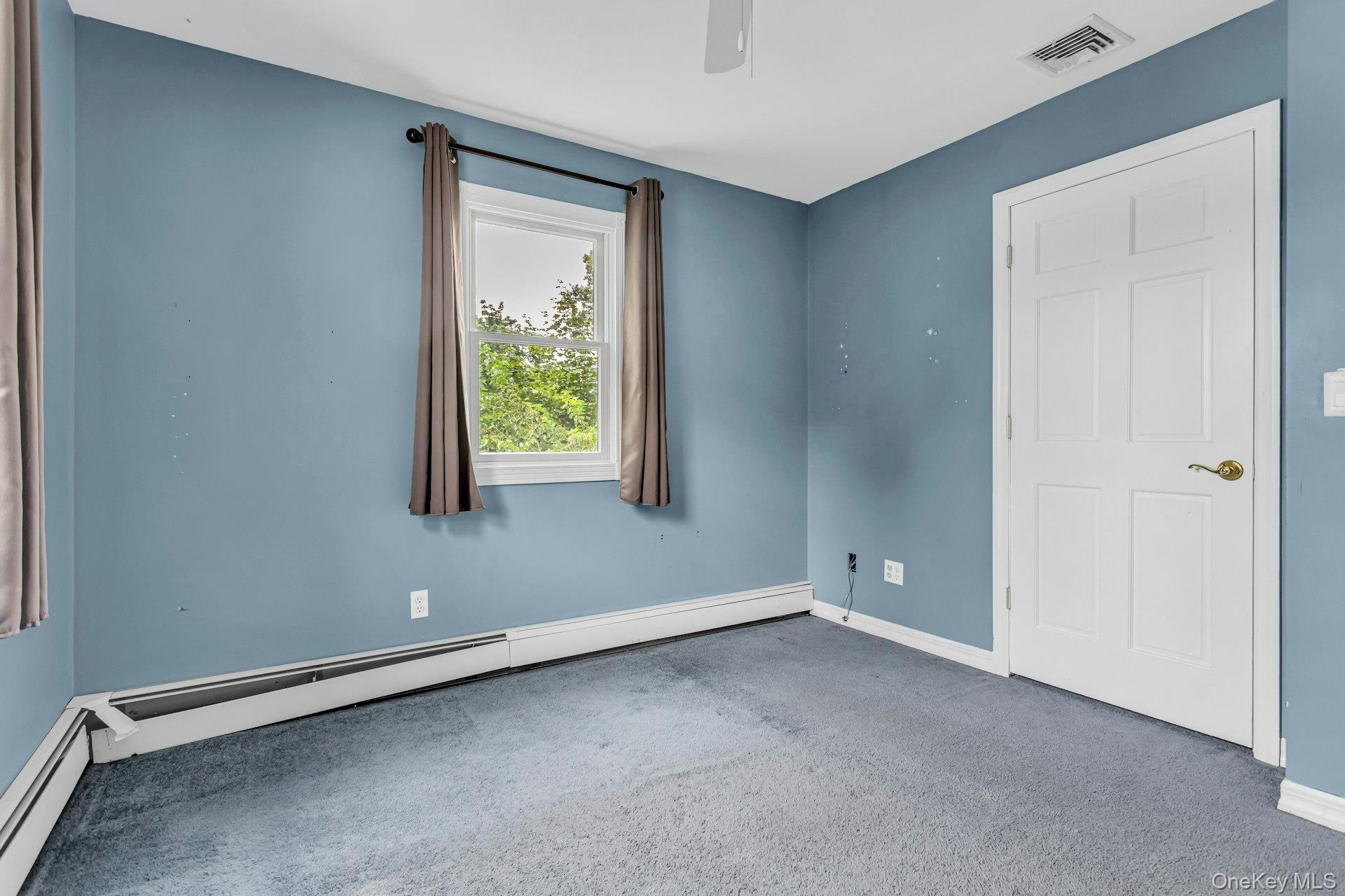 35 Willits Road, Glen Cove, NY 11542