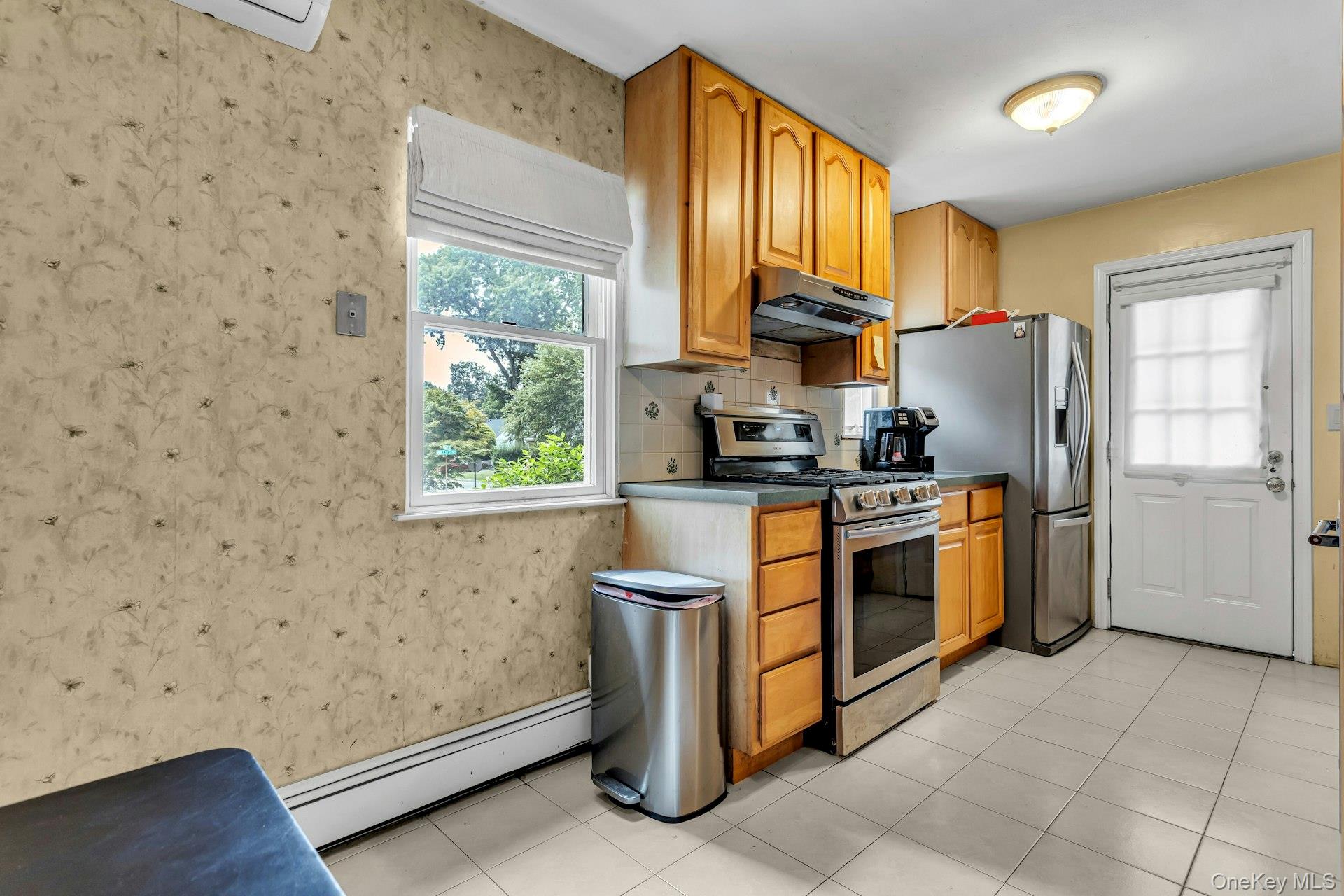 35 Willits Road, Glen Cove, NY 11542