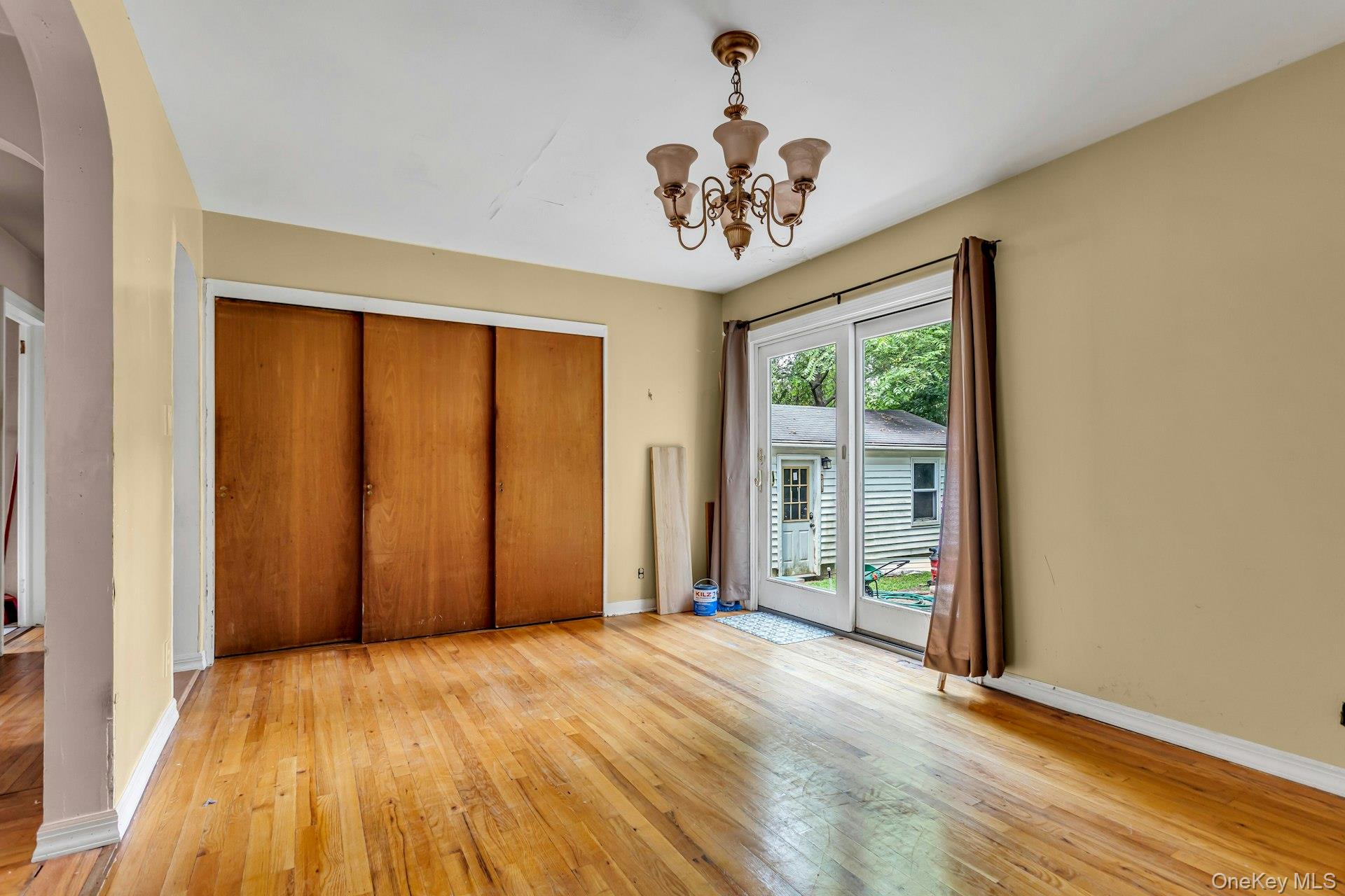 35 Willits Road, Glen Cove, NY 11542