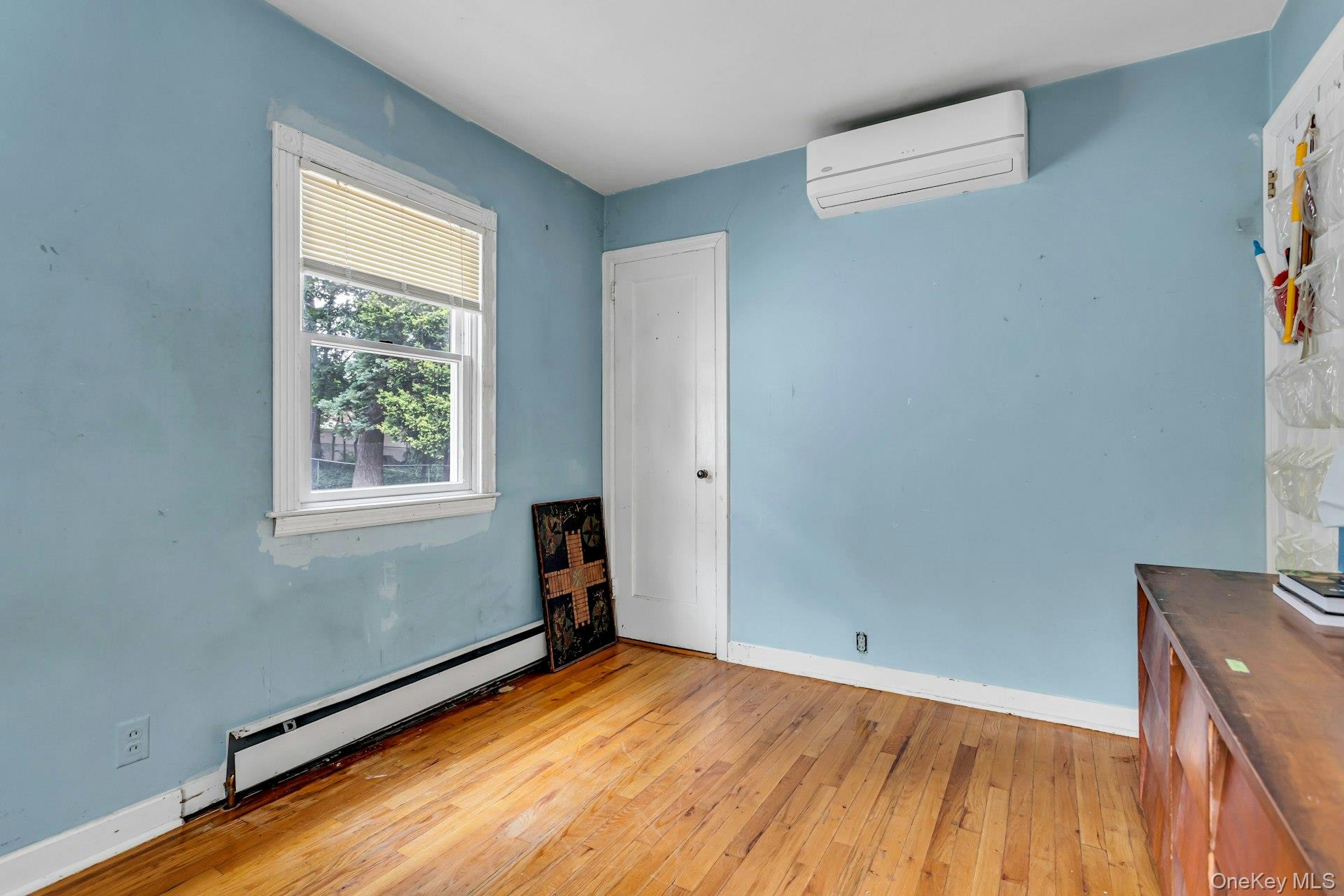 35 Willits Road, Glen Cove, NY 11542