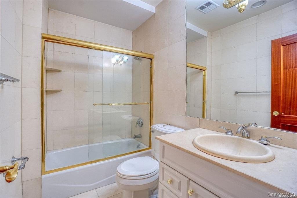 171 Great Neck Road # 3P, Great Neck, NY 11021