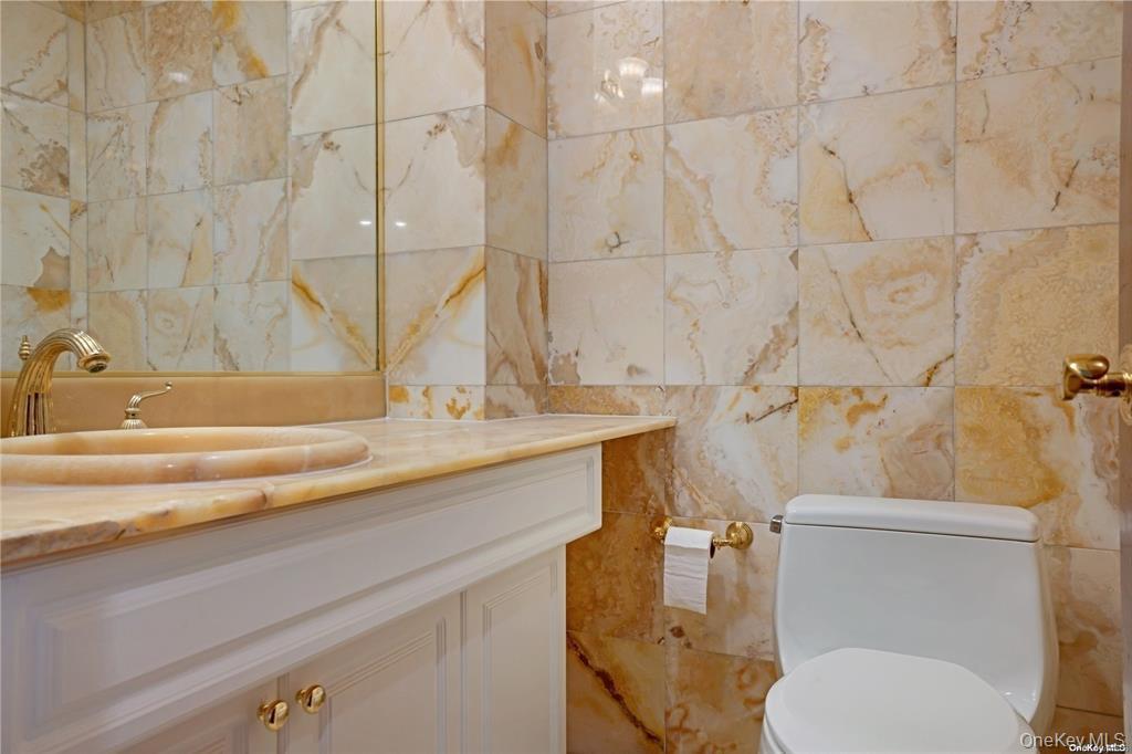 171 Great Neck Road # 3P, Great Neck, NY 11021