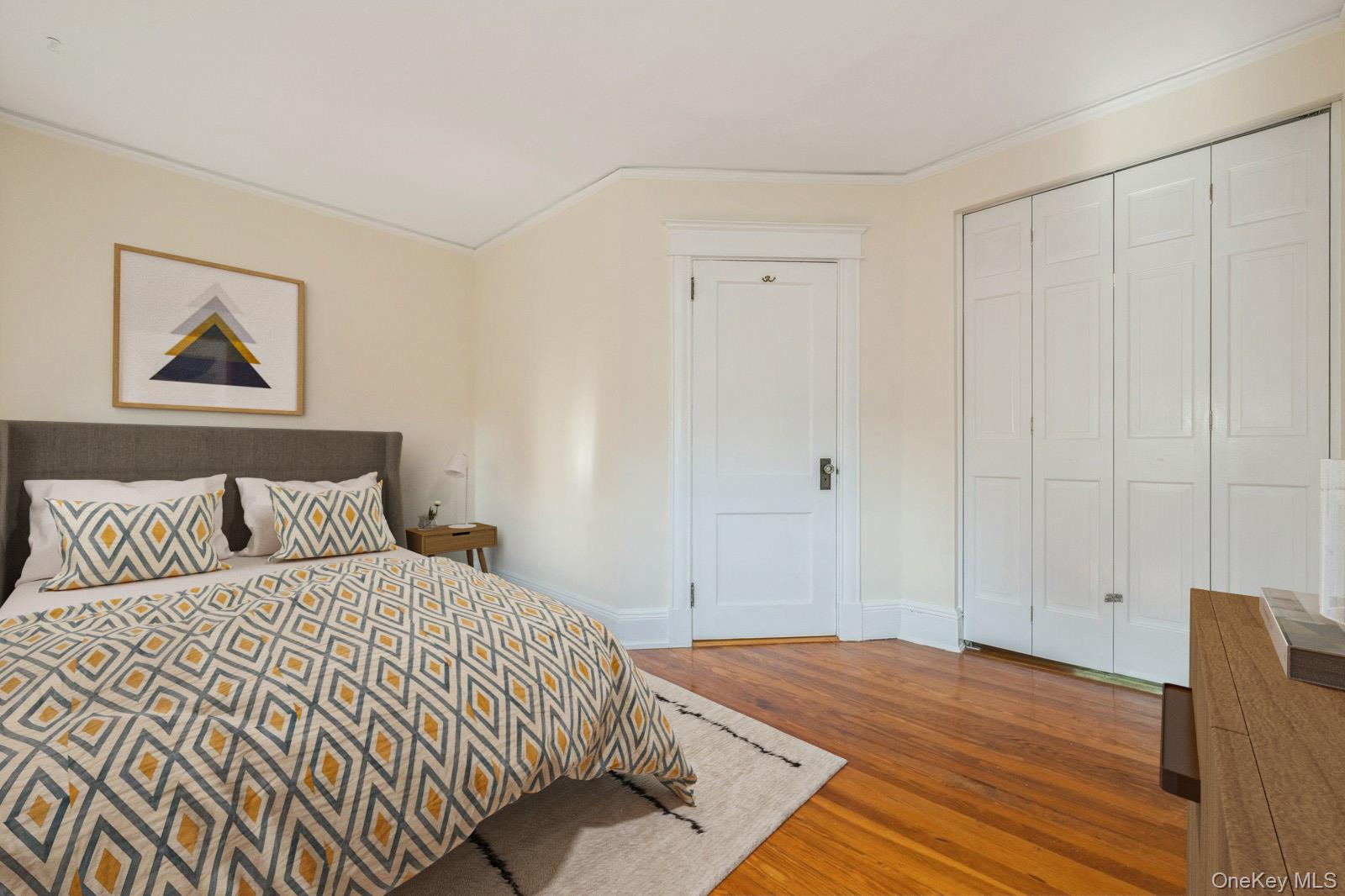 49 High Street, Locust Valley, NY 11560