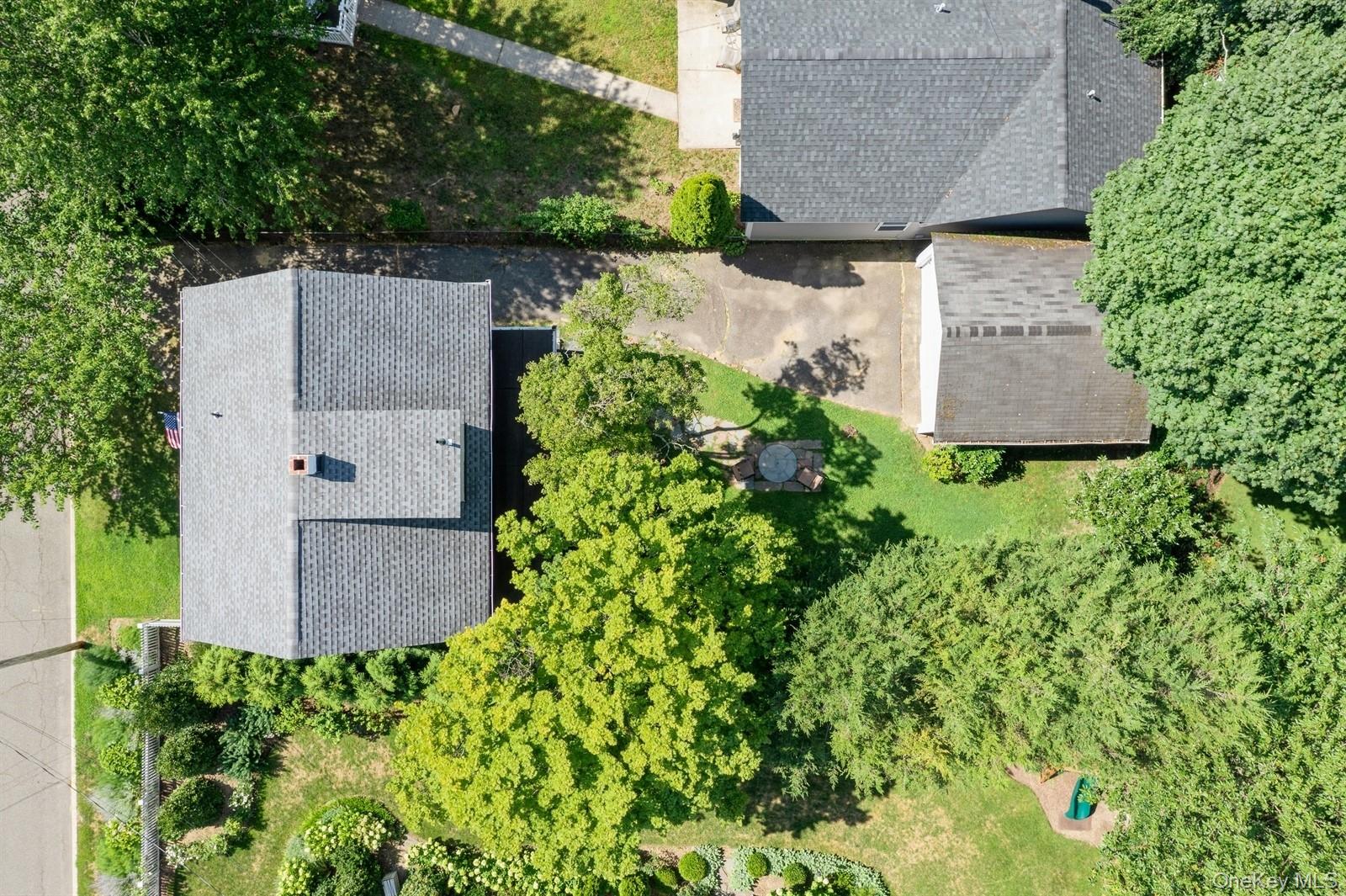 49 High Street, Locust Valley, NY 11560