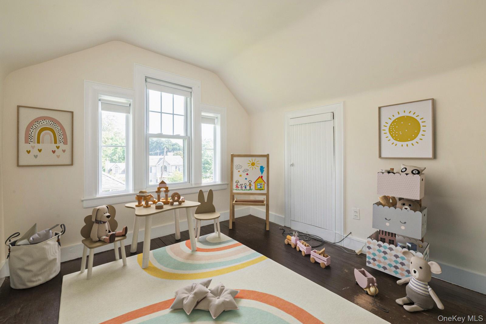 49 High Street, Locust Valley, NY 11560