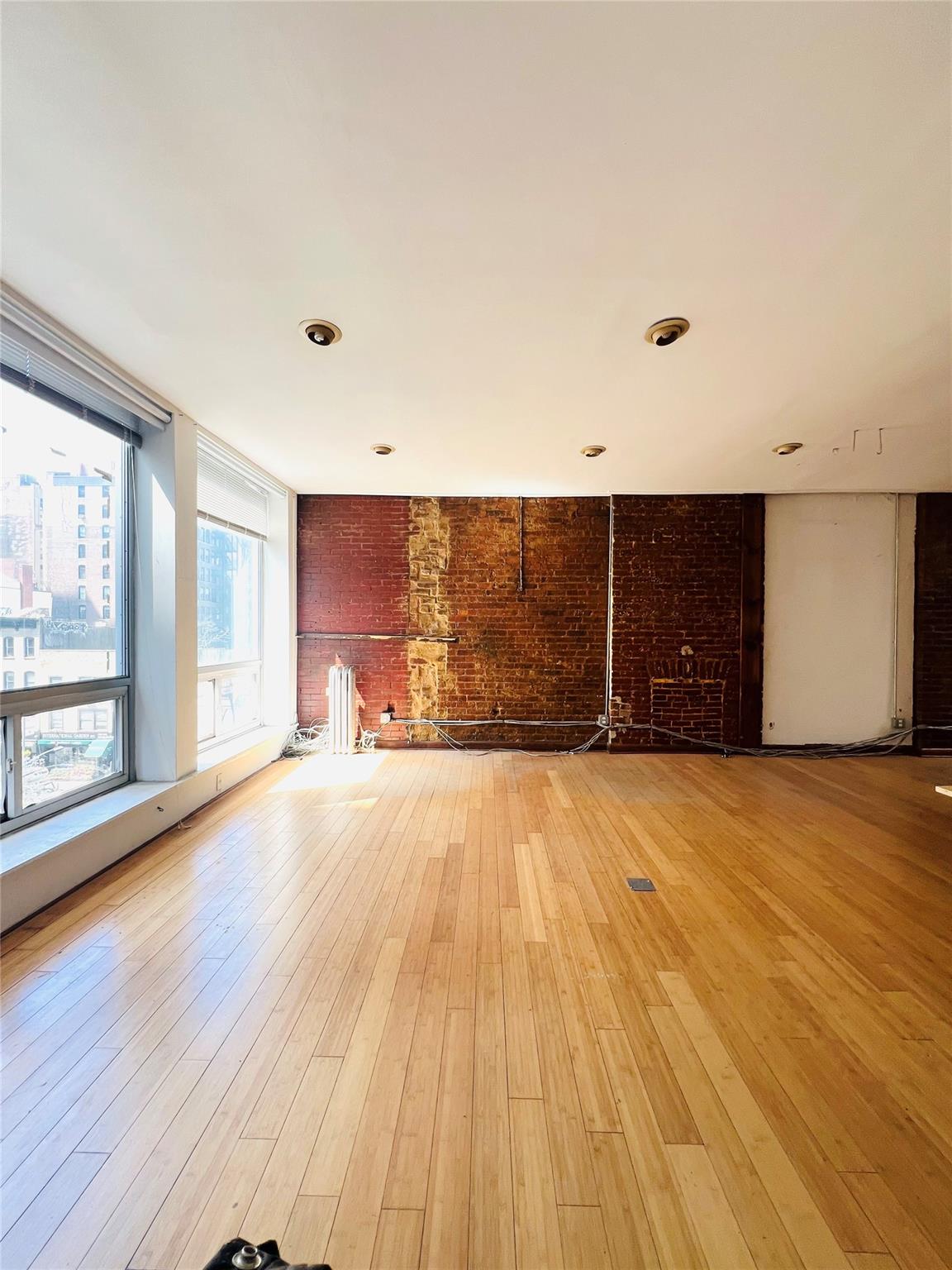 57 W 28 Street # Fl5, New York (Manhattan), NY 10001