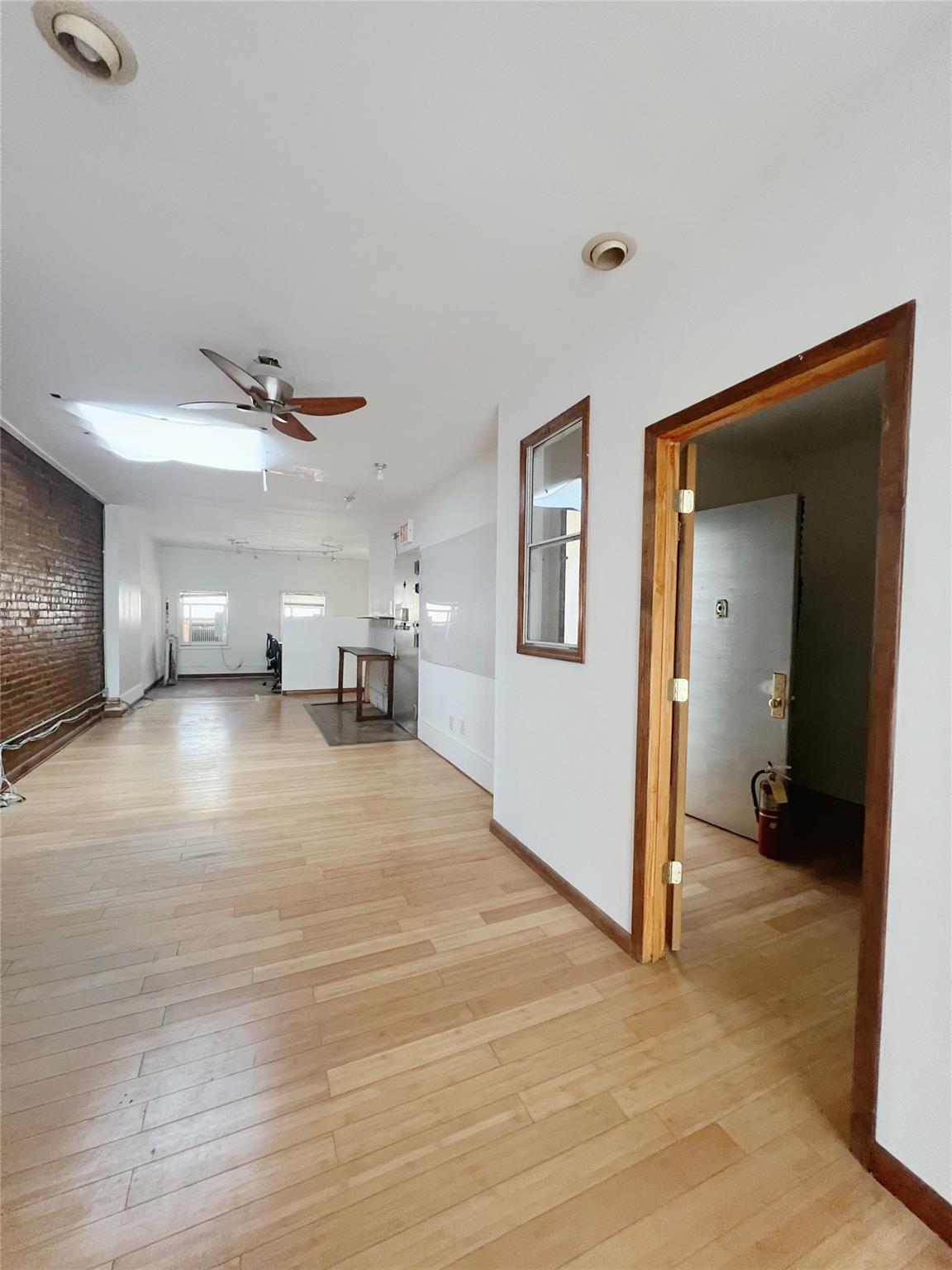 57 W 28 Street # Fl5, New York (Manhattan), NY 10001